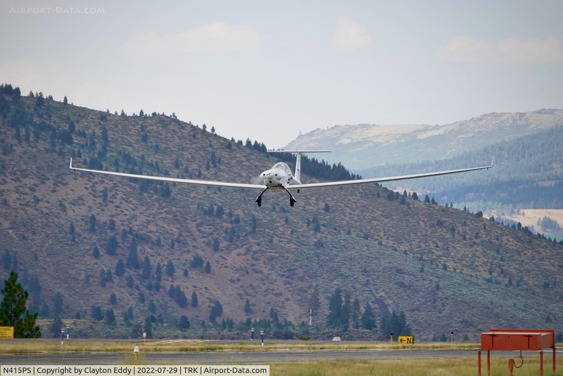 N415PS, 2004 AMS-Flight Carat A C/N CA013, Truckee airport in California 2022.