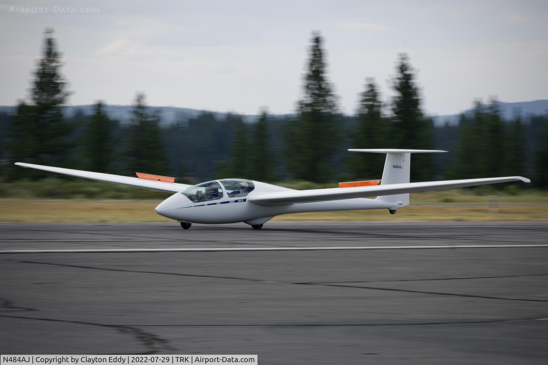 N484AJ, 2013 Alexander Schleicher GMBH & Co. ASK 21 C/N 21898, Truckee airport in California 2022.
