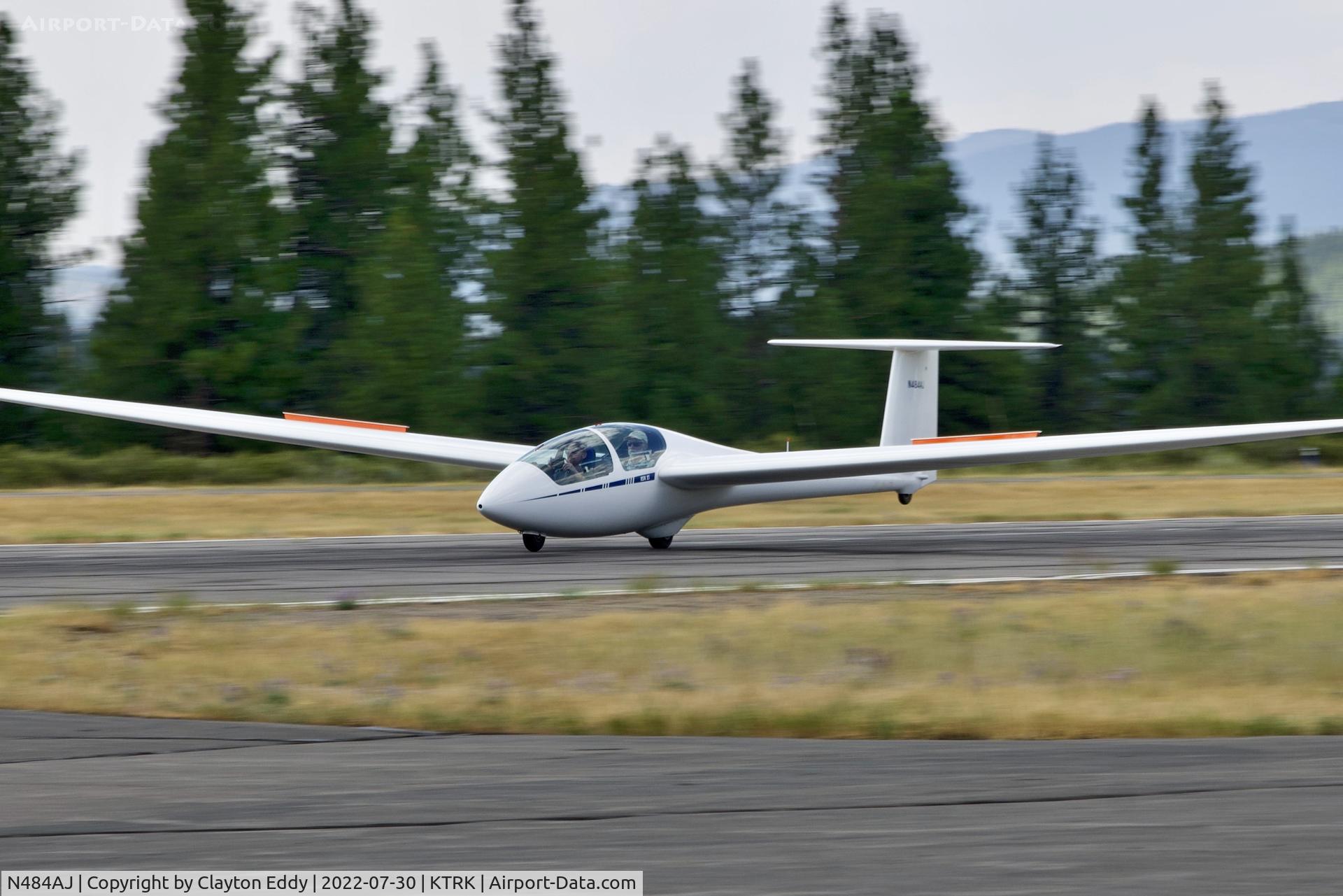N484AJ, 2013 Alexander Schleicher GMBH & Co. ASK 21 C/N 21898, Truckee airport in California 2022.