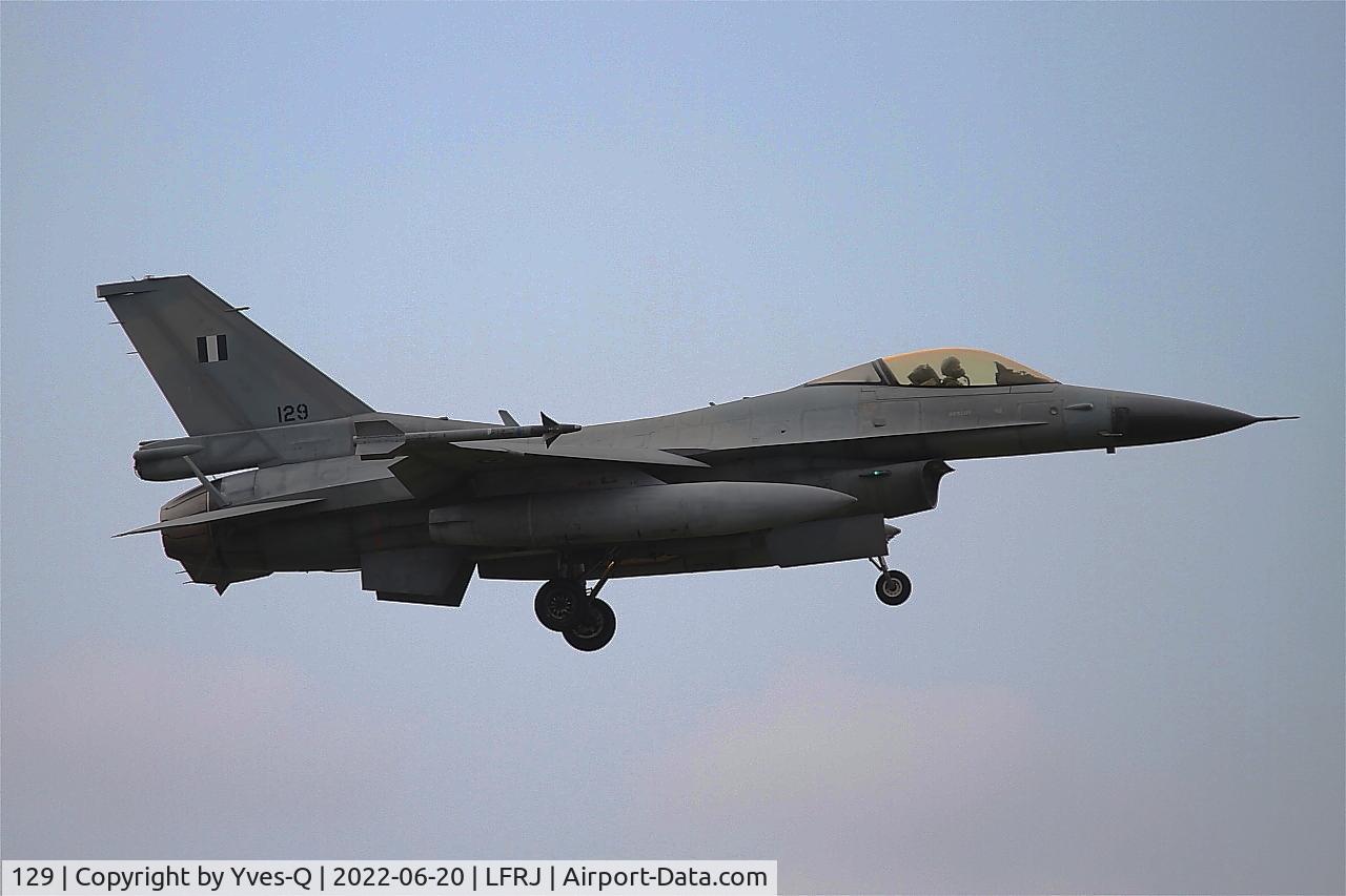 129, 1988 General Dynamics F-16C Fighting Falcon C/N 2Y-20, General Dynamics F-16C Fighting Falcon, On final rwy 07, Landivisiau naval air base (LFRJ) Ocean Hit 22