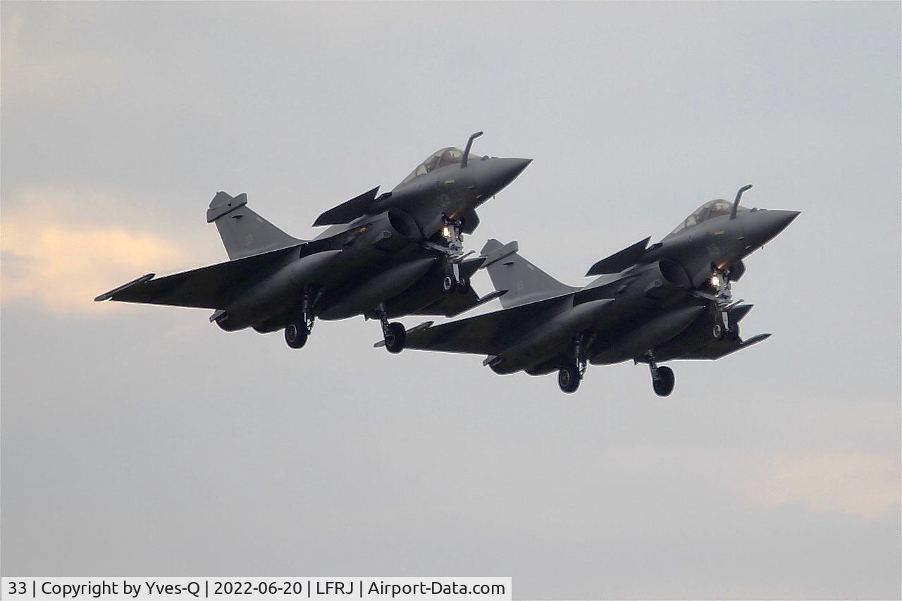 33, Dassault Rafale M C/N 33, Dassault Rafale M, Short approach rwy 07, Landivisiau naval air base (LFRJ) Ocean Hit 22