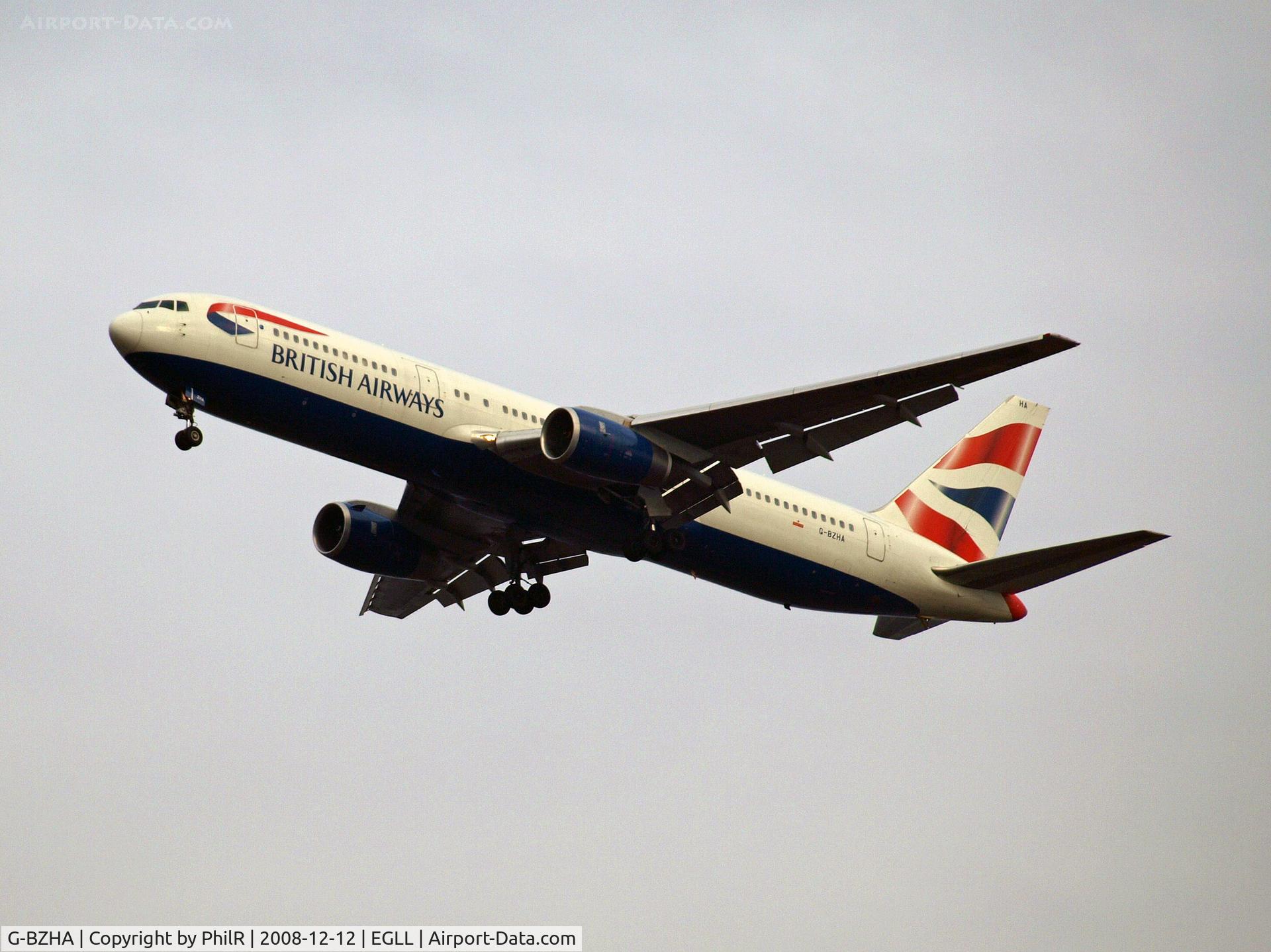 G-BZHA, 1998 Boeing 767-336 C/N 29230, British Airways Boeing 767-300ER on finals to LHRs 27L