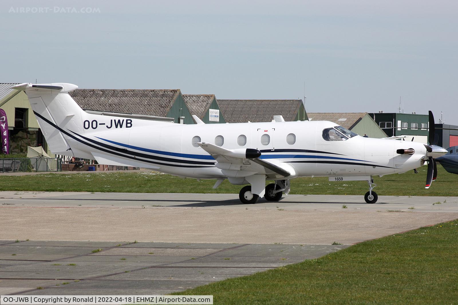 OO-JWB, 2016 Pilatus PC-12/47E C/N 1659, at ehmz