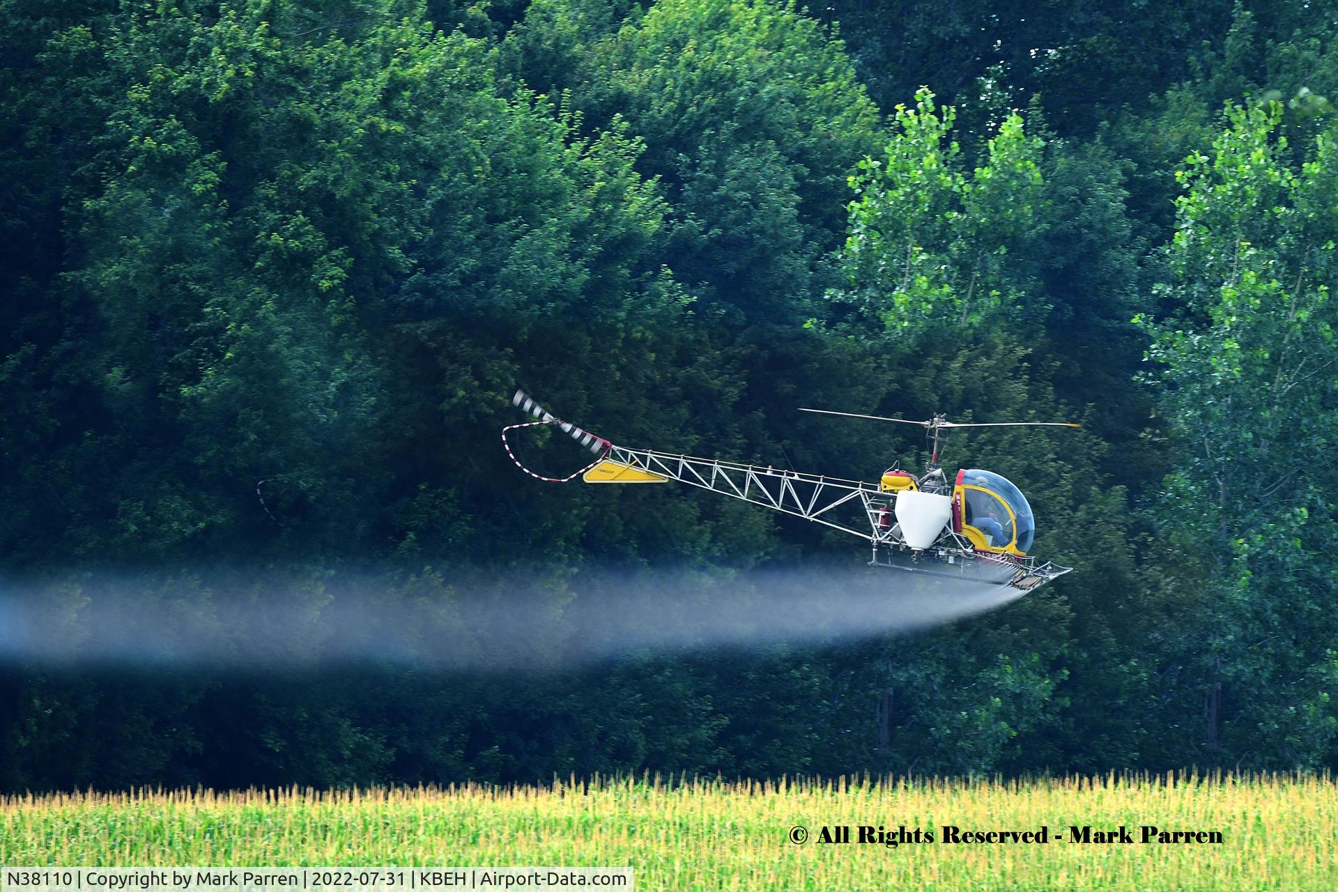 N38110, Texas Helicopter Corp OH-13E/M74 C/N 77-010, Crop dusting over Sodus, Michigan
Mark Parren 269-429-4088