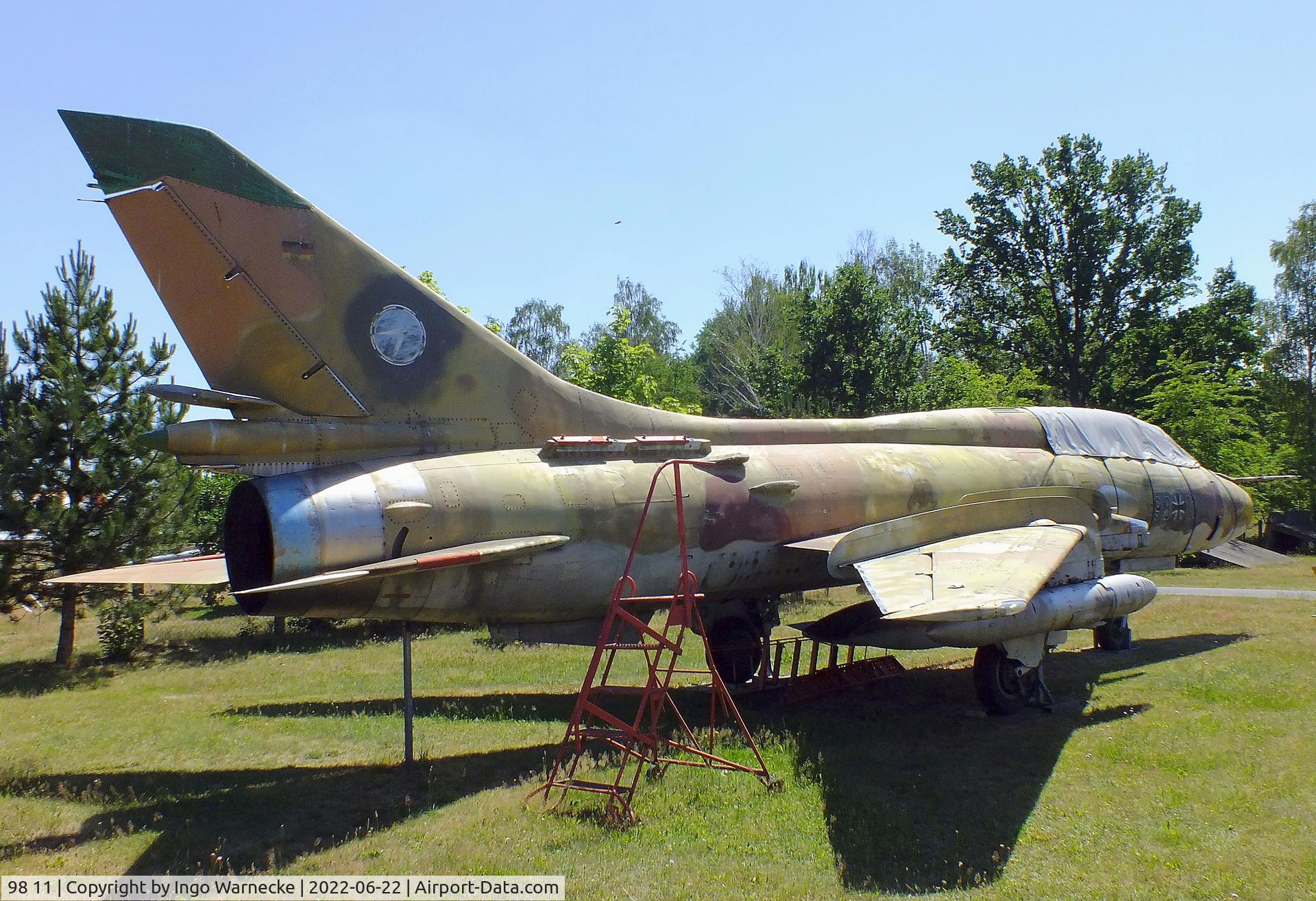 98 11, Sukhoi Su-22UM-3K C/N 17532370810, Sukhoi Su-22UM-3K FITTER-G at the Flugplatzmuseum Cottbus (Cottbus airfield museum)
