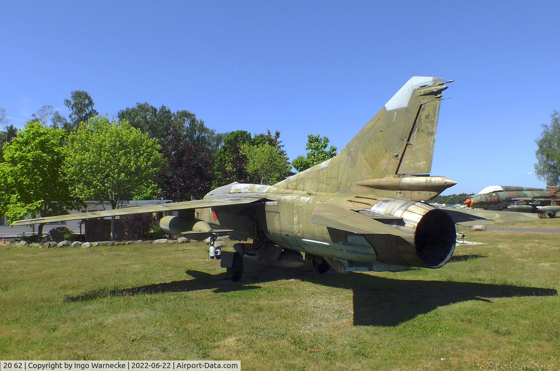20 62, Mikoyan-Gurevich MiG-23UB C/N A1037901, Mikoyan i Gurevich MiG-23UB FLOGGER-C at the Flugplatzmuseum Cottbus (Cottbus airfield museum)