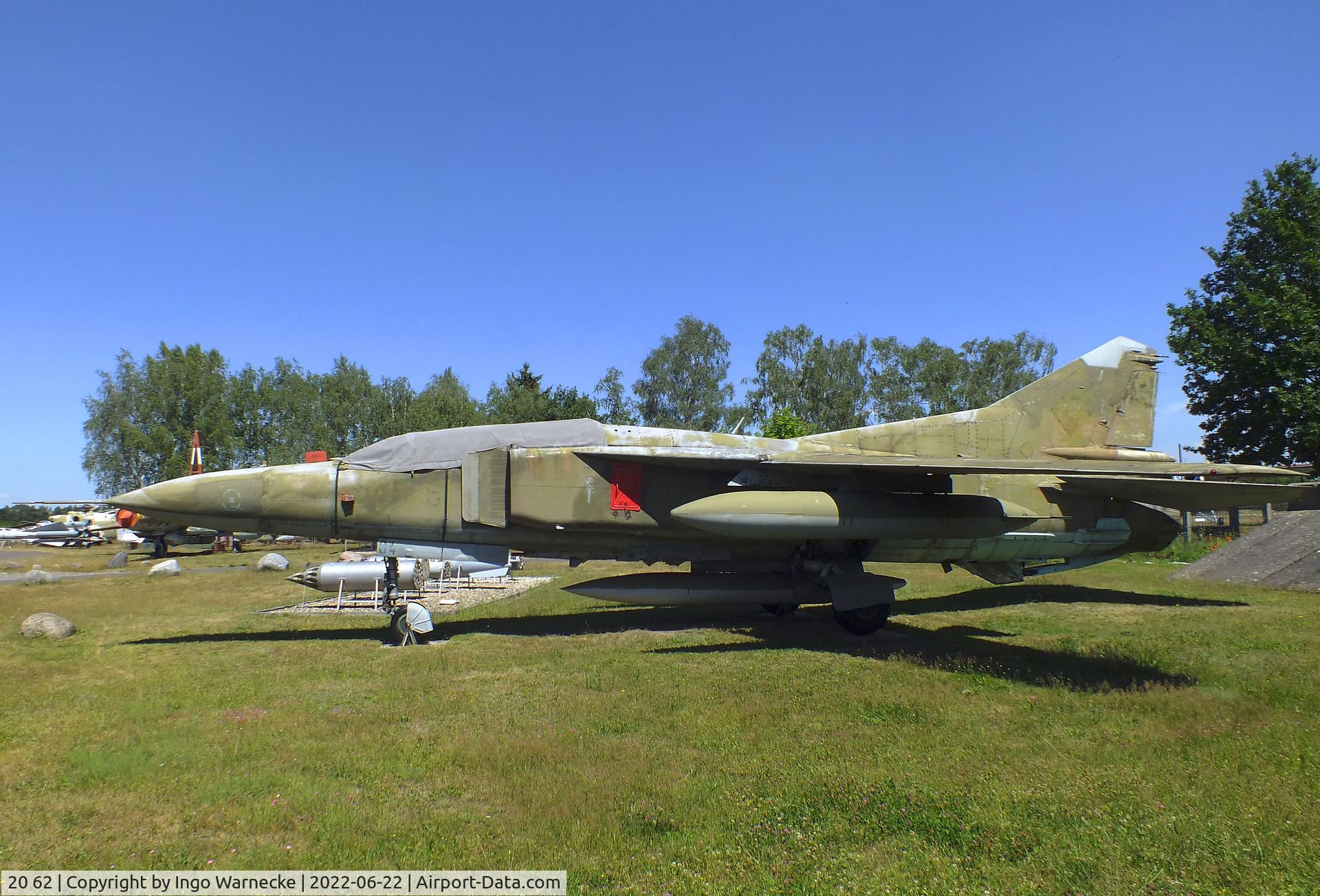 20 62, Mikoyan-Gurevich MiG-23UB C/N A1037901, Mikoyan i Gurevich MiG-23UB FLOGGER-C at the Flugplatzmuseum Cottbus (Cottbus airfield museum)
