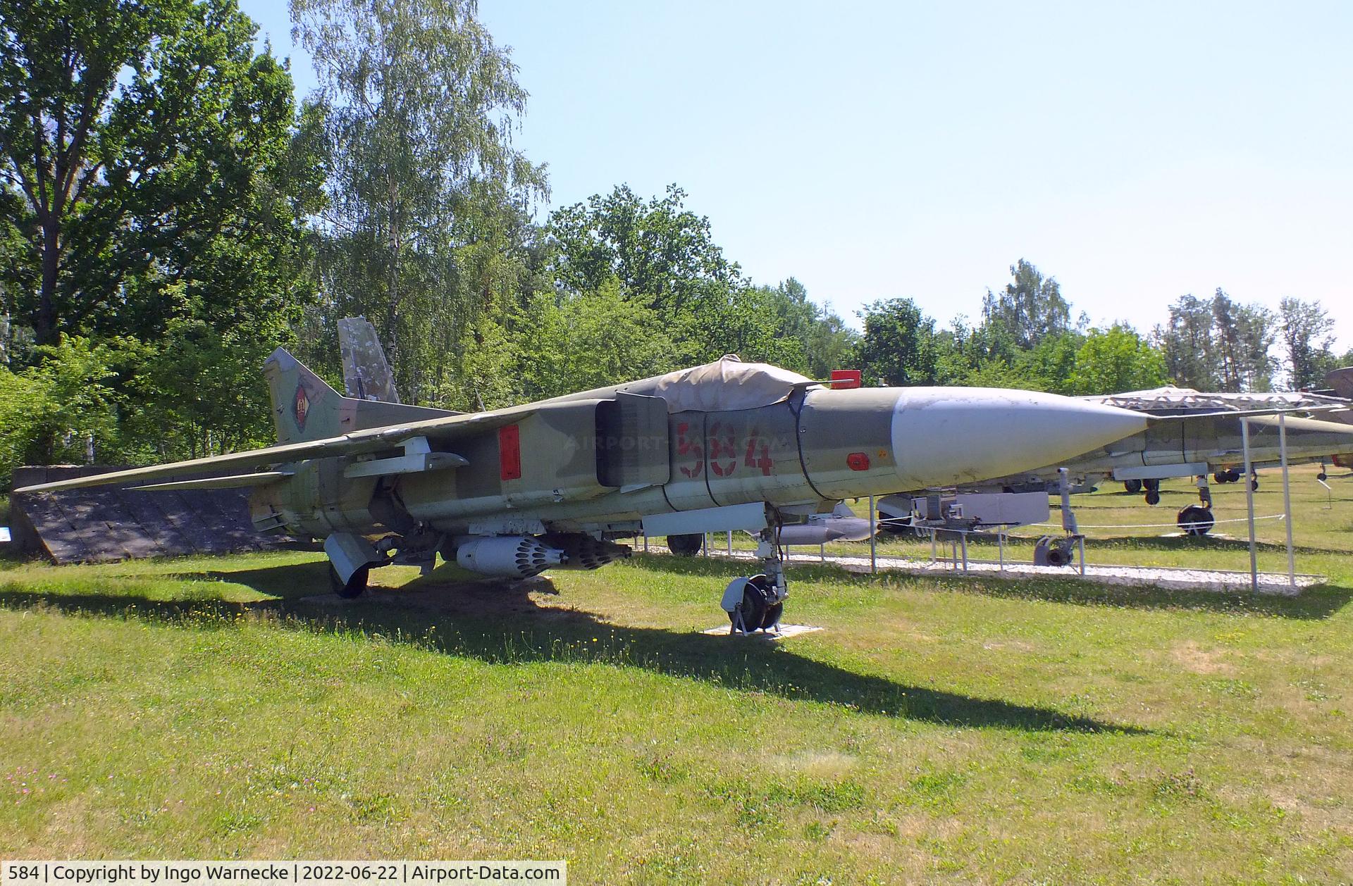 584, 1978 Mikoyan-Gurevich MiG-23MF C/N 03902 13098, Mikoyan i Gurevich MiG-23MF FLOGGER-B at the Flugplatzmuseum Cottbus (Cottbus airfield museum)