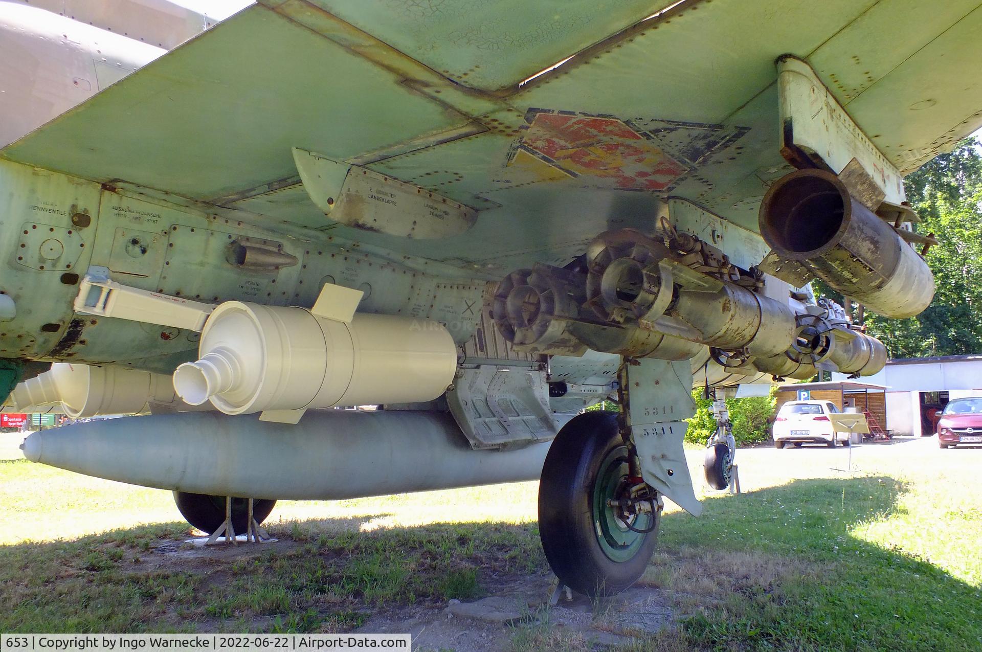 653, 1972 Mikoyan-Gurevich MiG-21MF C/N 5311, Mikoyan i Gurevich MiG-21MF FISHBED-J at the Flugplatzmuseum Cottbus (Cottbus airfield museum)
