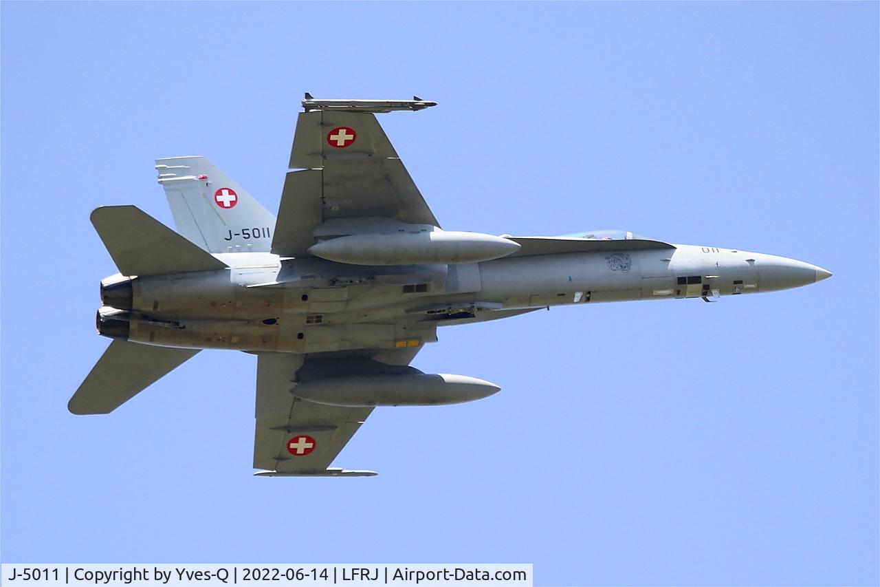 J-5011, McDonnell Douglas F/A-18C Hornet C/N 1351, McDonnell Douglas FA-18C Hornet, Take off rwy 07, Landivisiau naval air base (LFRJ) Ocean Hit 22
