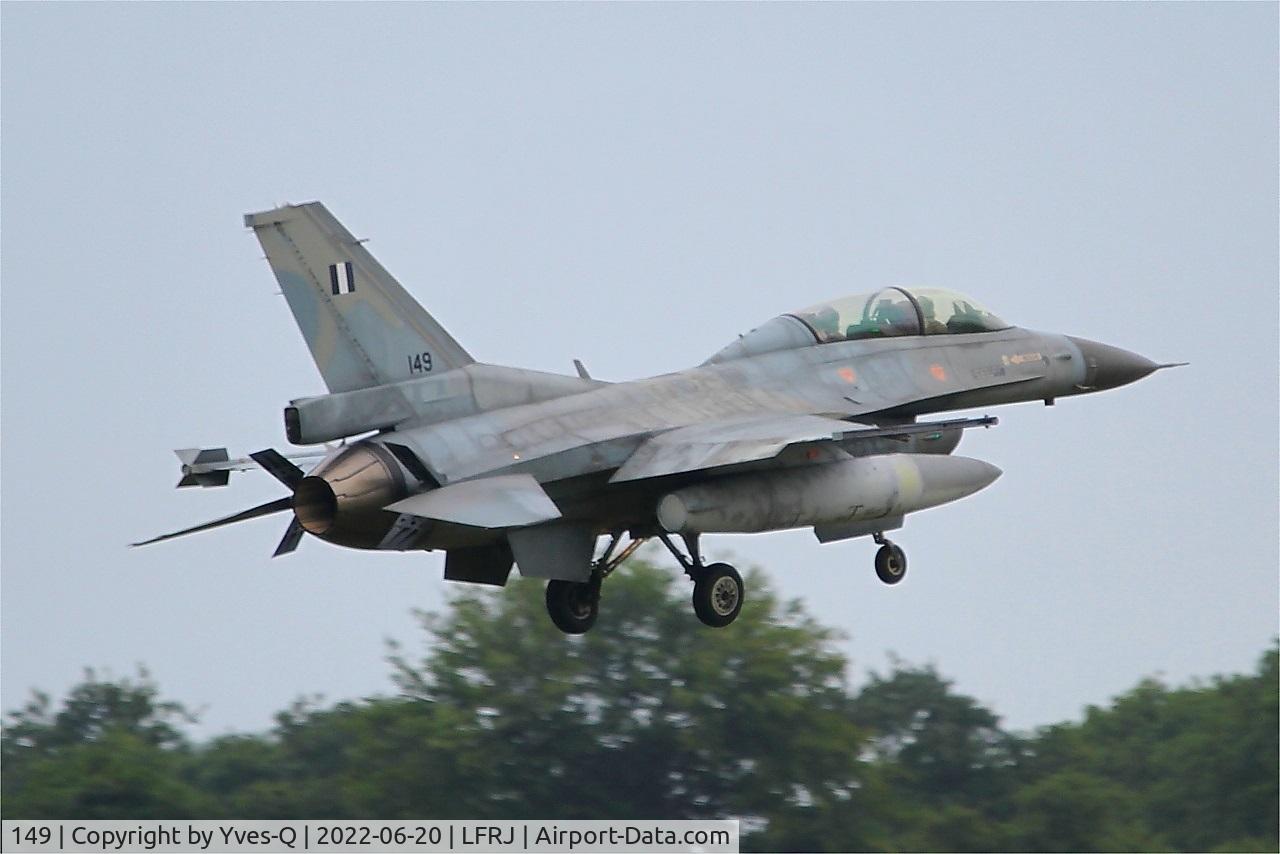 149, 1988 General Dynamics F-16D Fighting Falcon C/N 2Z-6, General Dynamics F-16D Fighting Falcon, Short approach rwy 07, Landivisiau naval air base (LFRJ) Ocean Hit 22