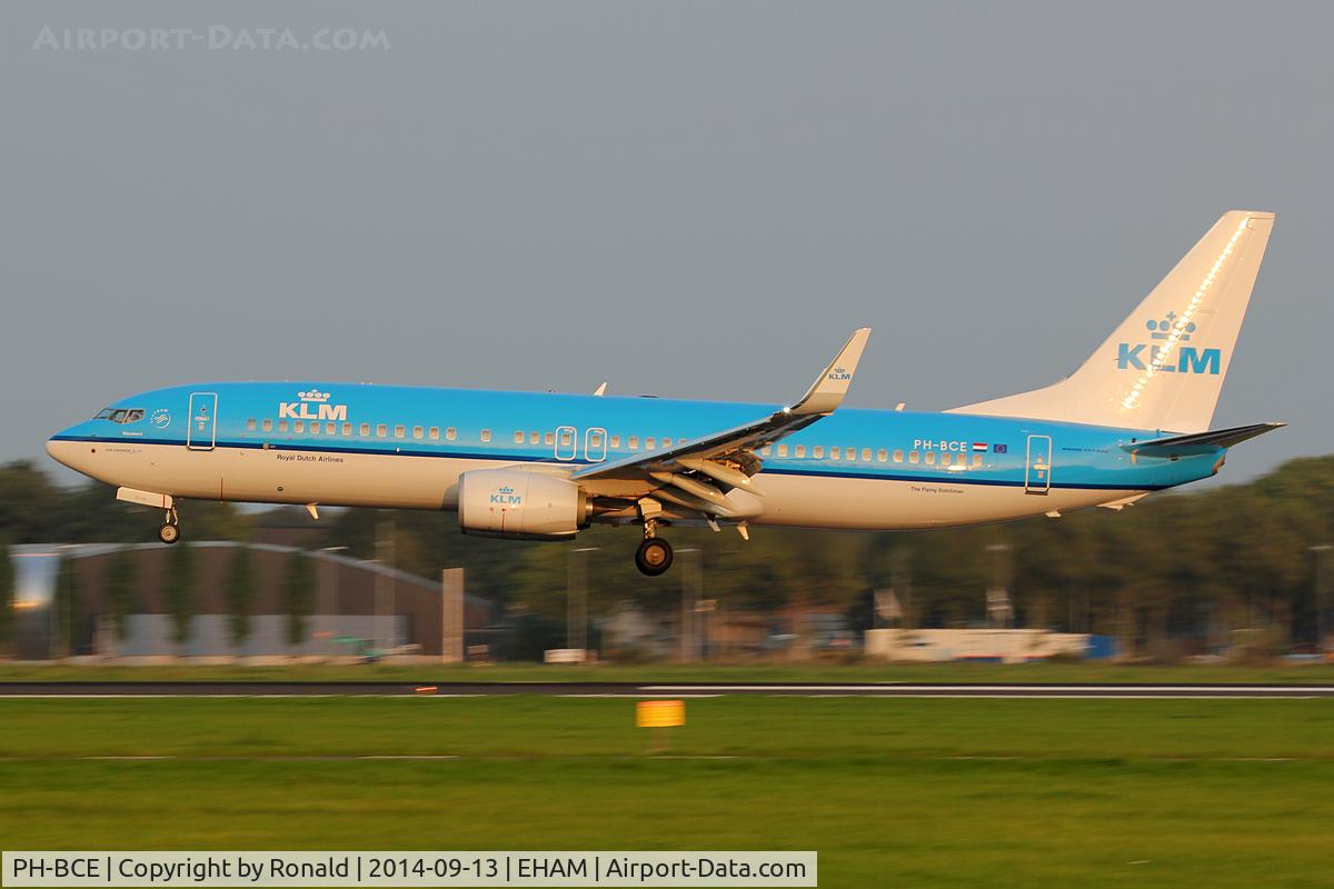 PH-BCE, 2014 Boeing 737-8K2 C/N 42151, at spl