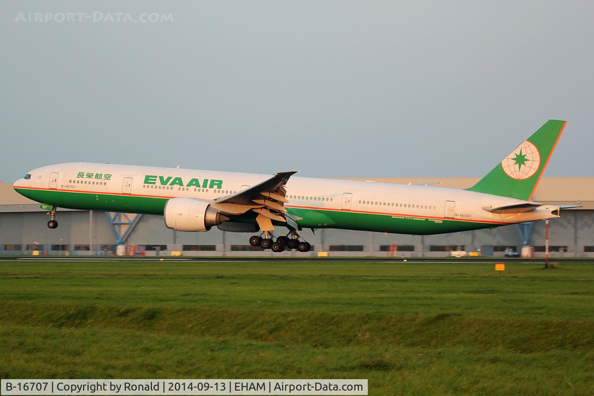 B-16707, 2007 Boeing 777-35E/ER C/N 33751, at spl