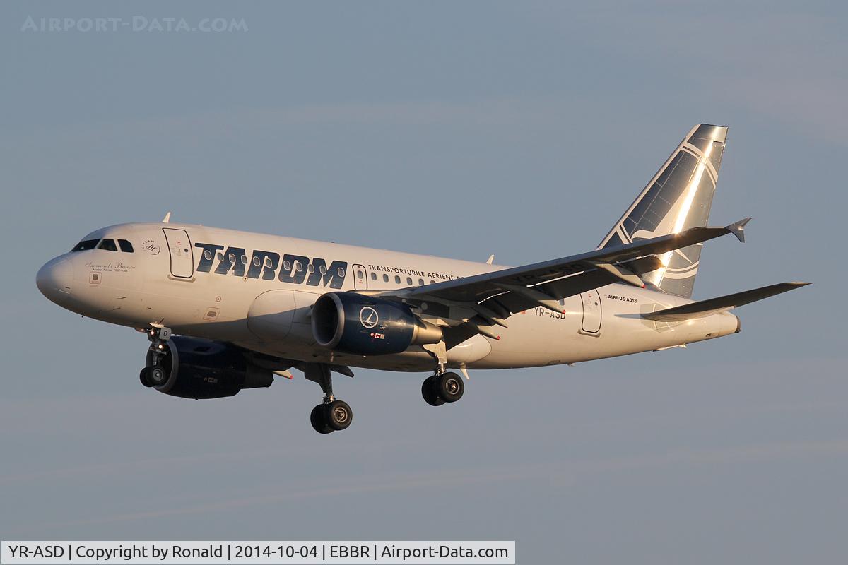YR-ASD, 2007 Airbus A318-111 C/N 3225, at bru