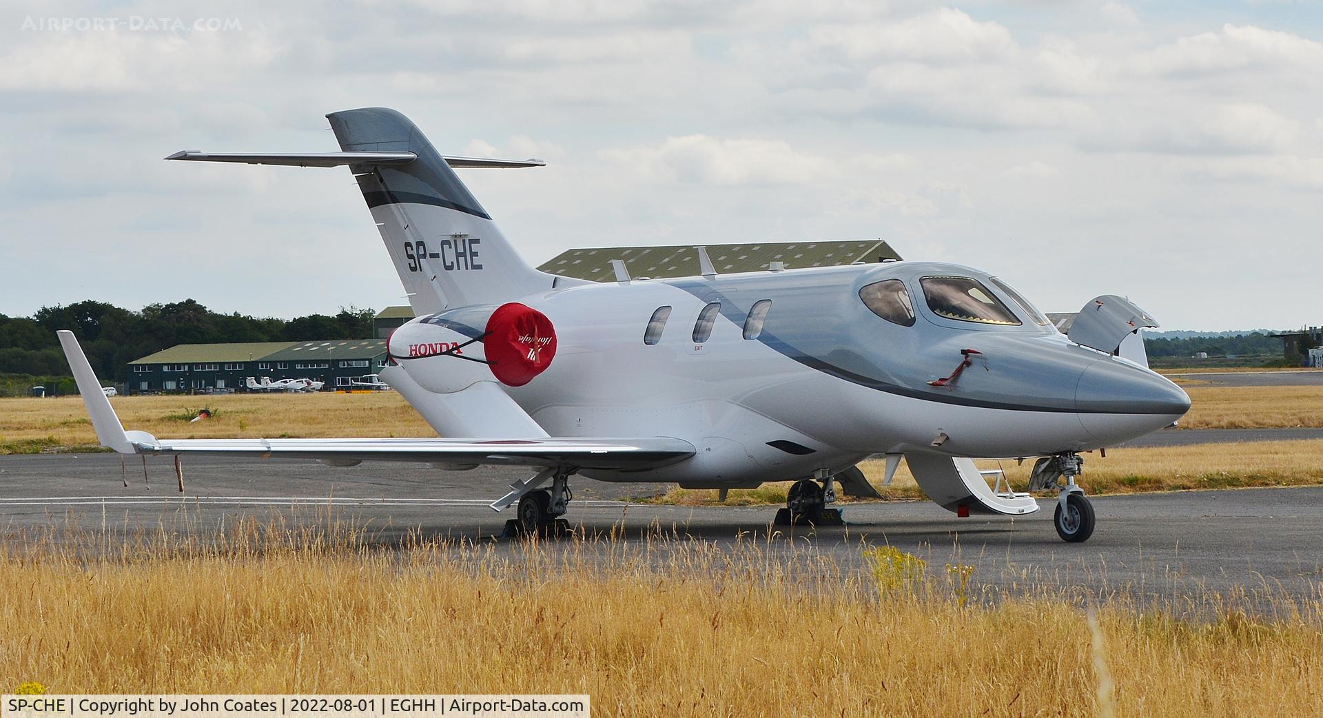 SP-CHE, 2017 Honda Aircraft HA-420 Hondajet C/N 42000091, Receiving attention at Technicair