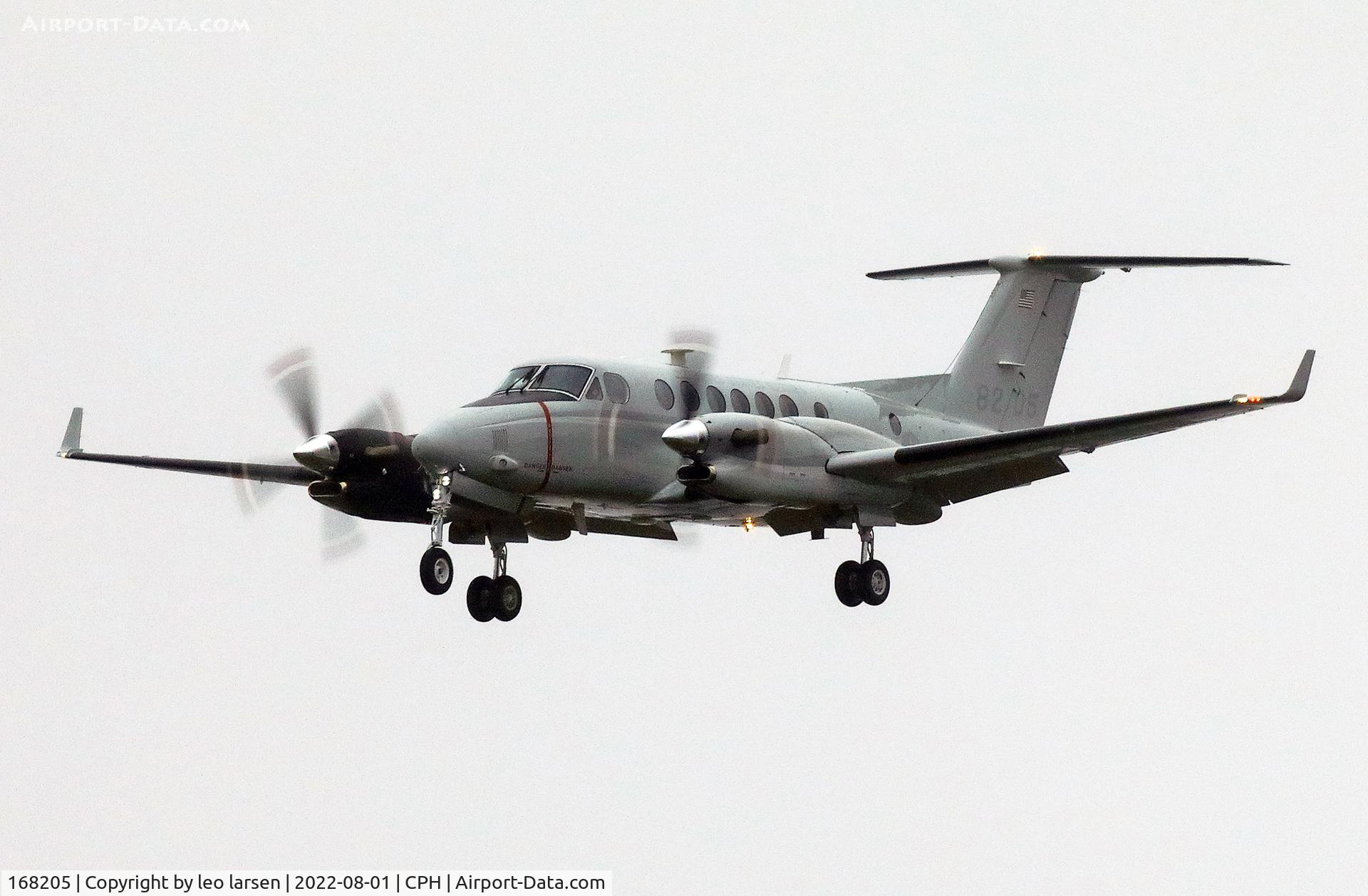 168205, Hawker Beechcraft UC-12W Huron C/N FM-28, Copenhagen 1.8.2022 in drizzel.