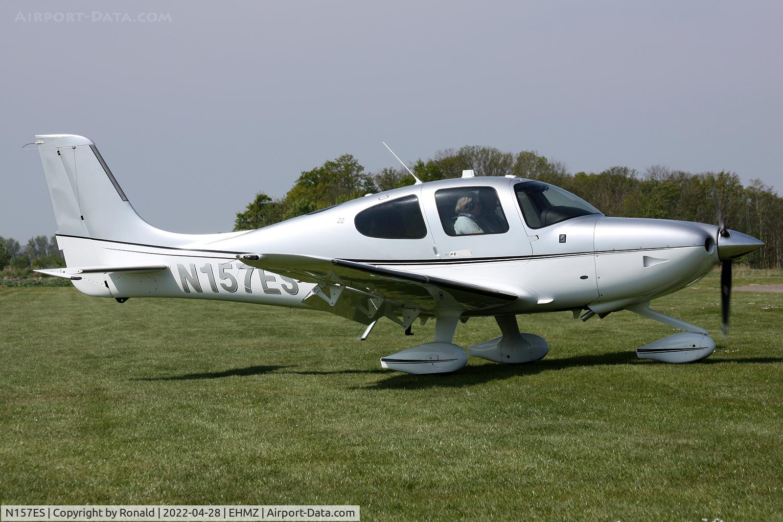 N157ES, 2016 Cirrus SR-22 C/N 4386, at ehmz