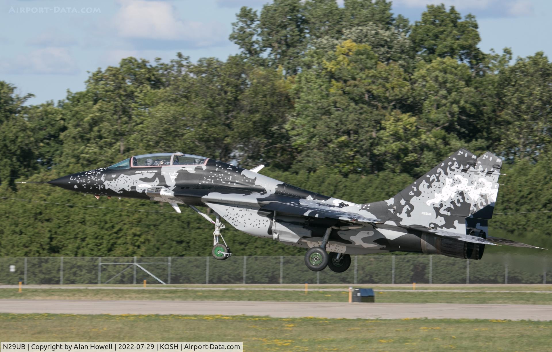 N29UB, 1989 Mikoyan-Gurevich MiG-29UB C/N 50903014896, Landing at AirVenture 2022
