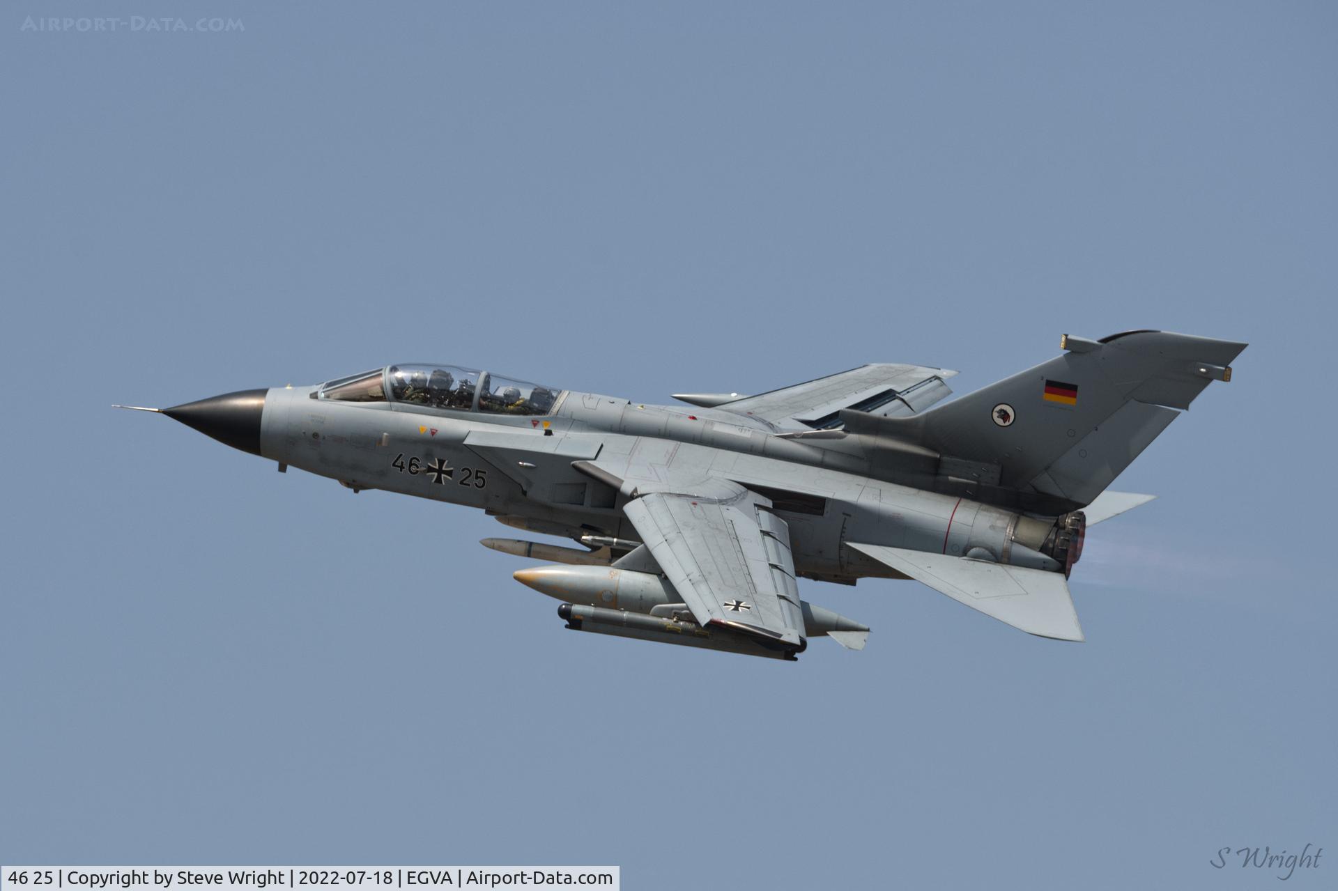 46 25, Panavia Tornado ECR C/N 821/GS258/4325, Royal International Air Tattoo 2022 RAF Fairford England