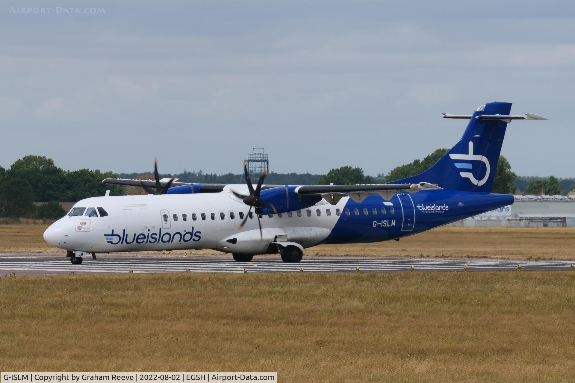 G-ISLM, 2007 ATR 72-212A C/N 762, Departing from Norwich.