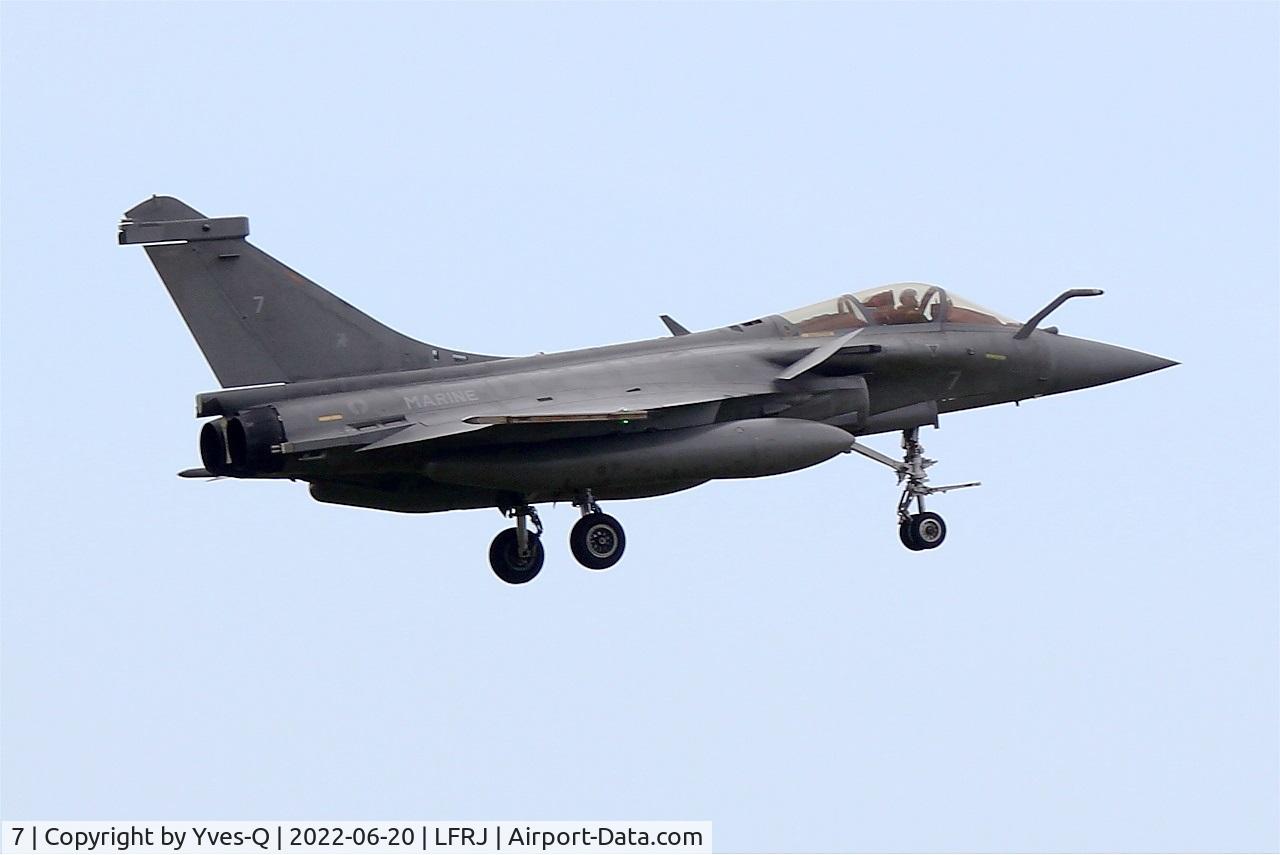 7, Dassault Rafale M C/N 7, Dassault Rafale M, On final rwy 07, Landivisiau naval air base (LFRJ) Ocean Hit 22