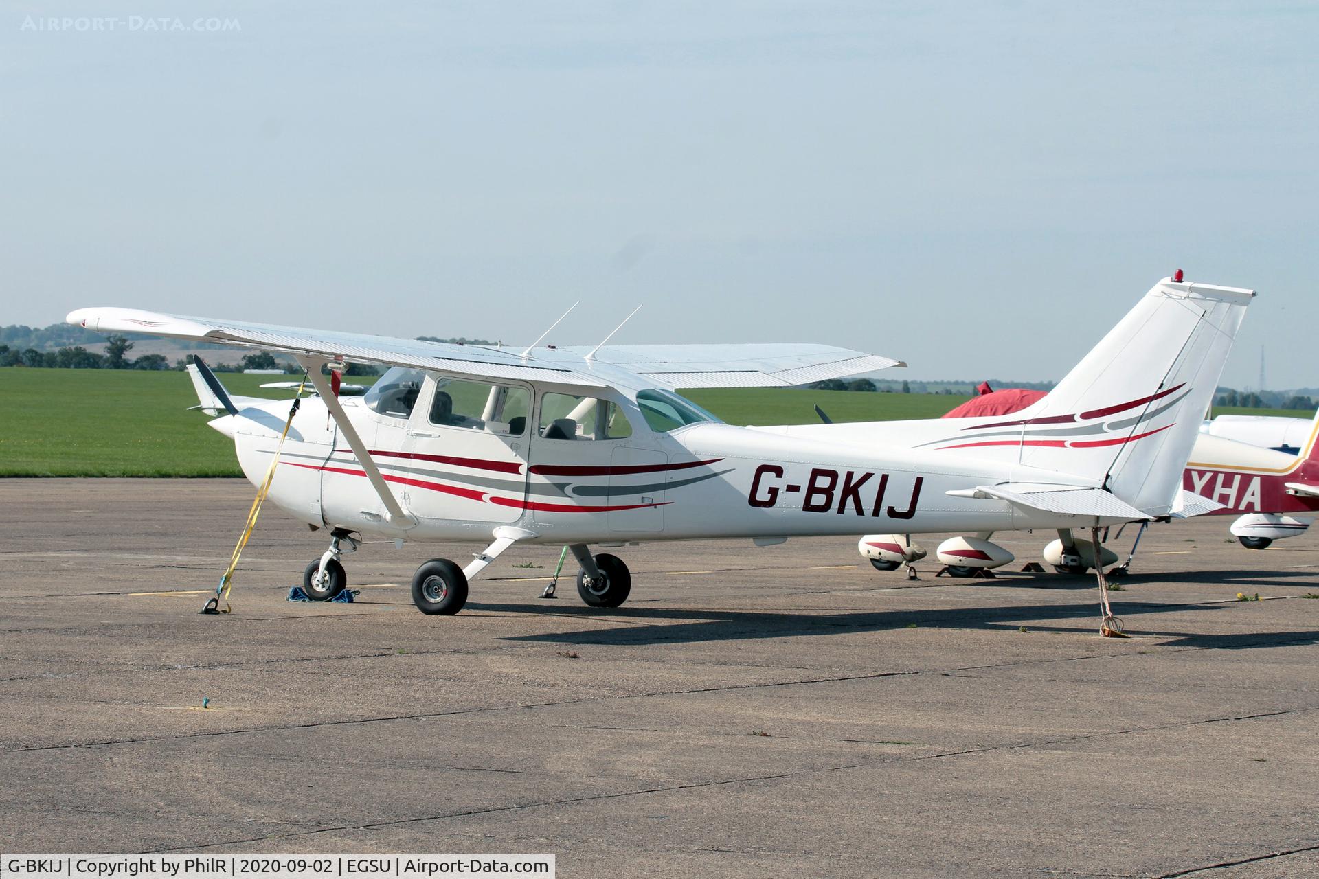 G-BKIJ, 1972 Reims F172M Skyhawk Skyhawk C/N 0920, 1972 Reims Cessna F172M Skyhawk Duxford