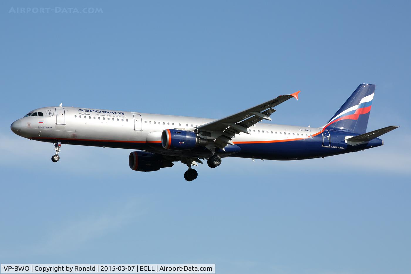 VP-BWO, 2004 Airbus A321-211 C/N 2337, at lhr
