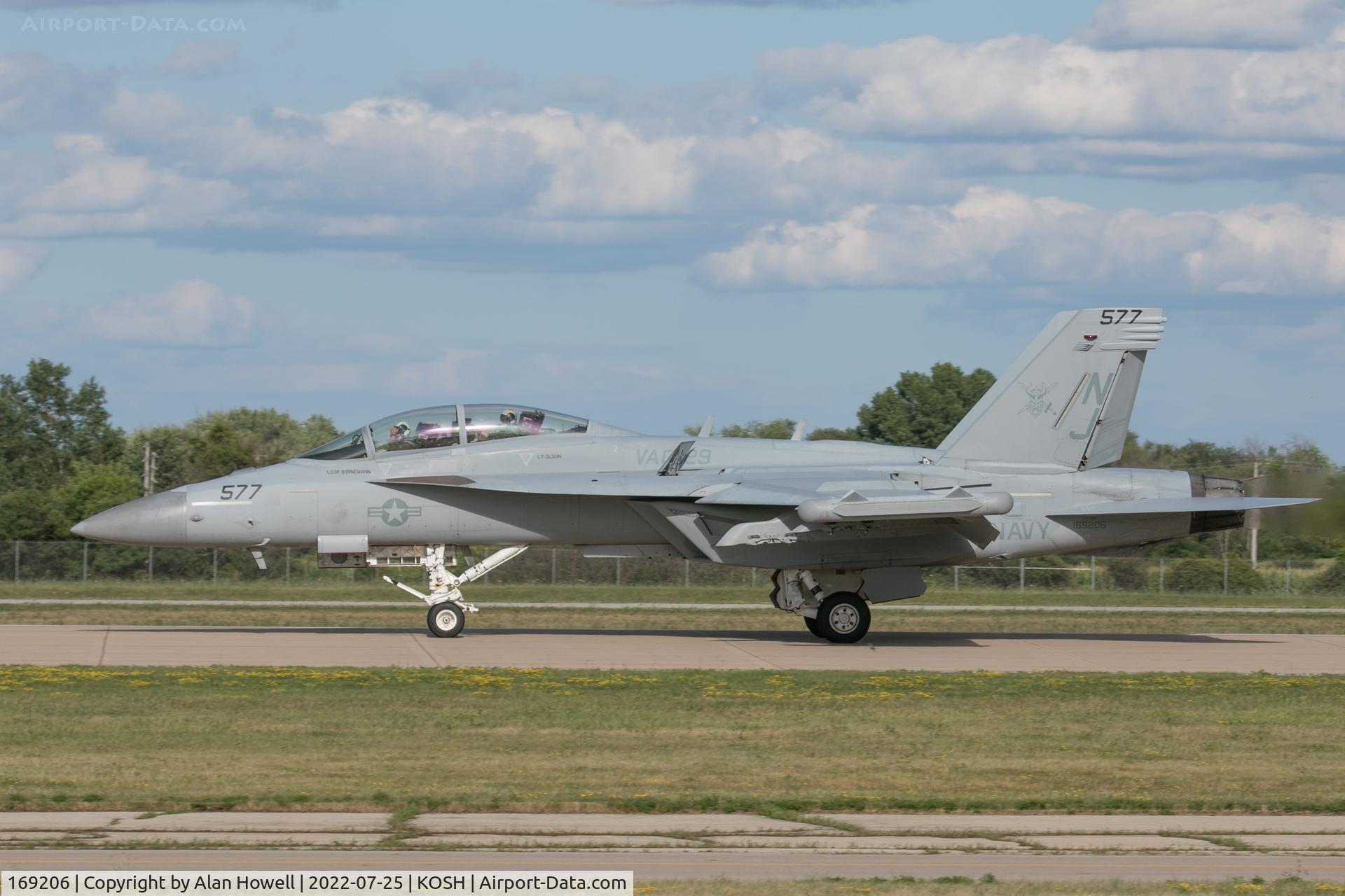 169206, Boeing EA-18G Growler C/N G139, Rolling out on arrival at AirVenture 2022