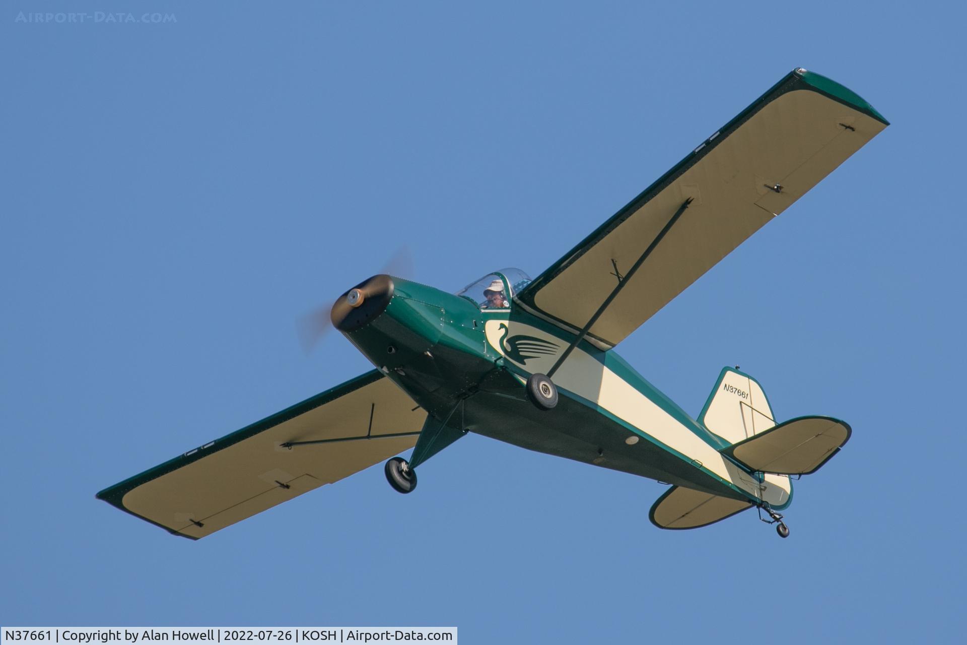 N37661, 1981 Sisler Cygnet SF-2A C/N 129, Flying in the homebuilt parade at AirVenture 2022