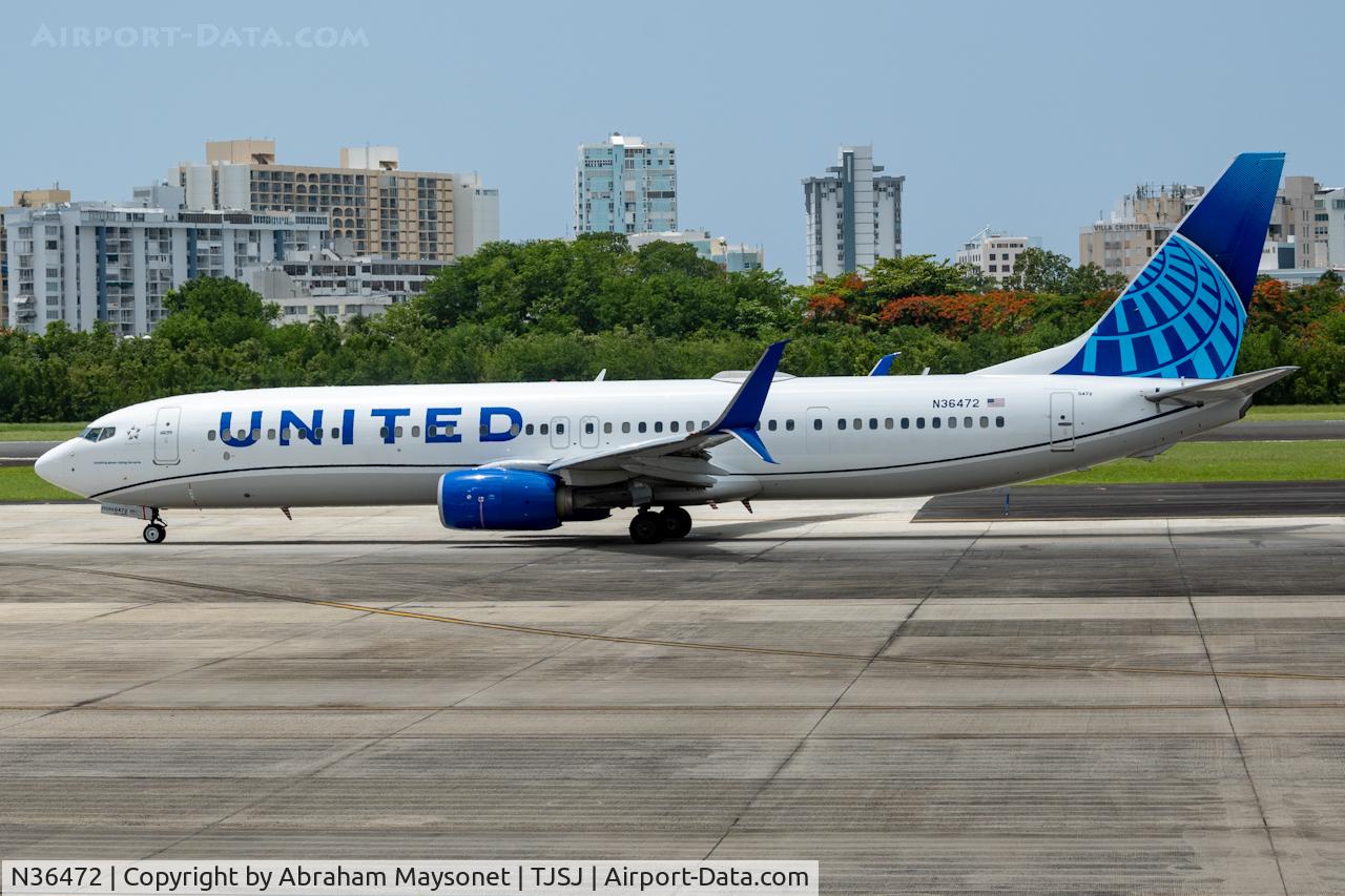 N36472, 2013 Boeing 737-924/ER C/N 31653, New Scheme Paint