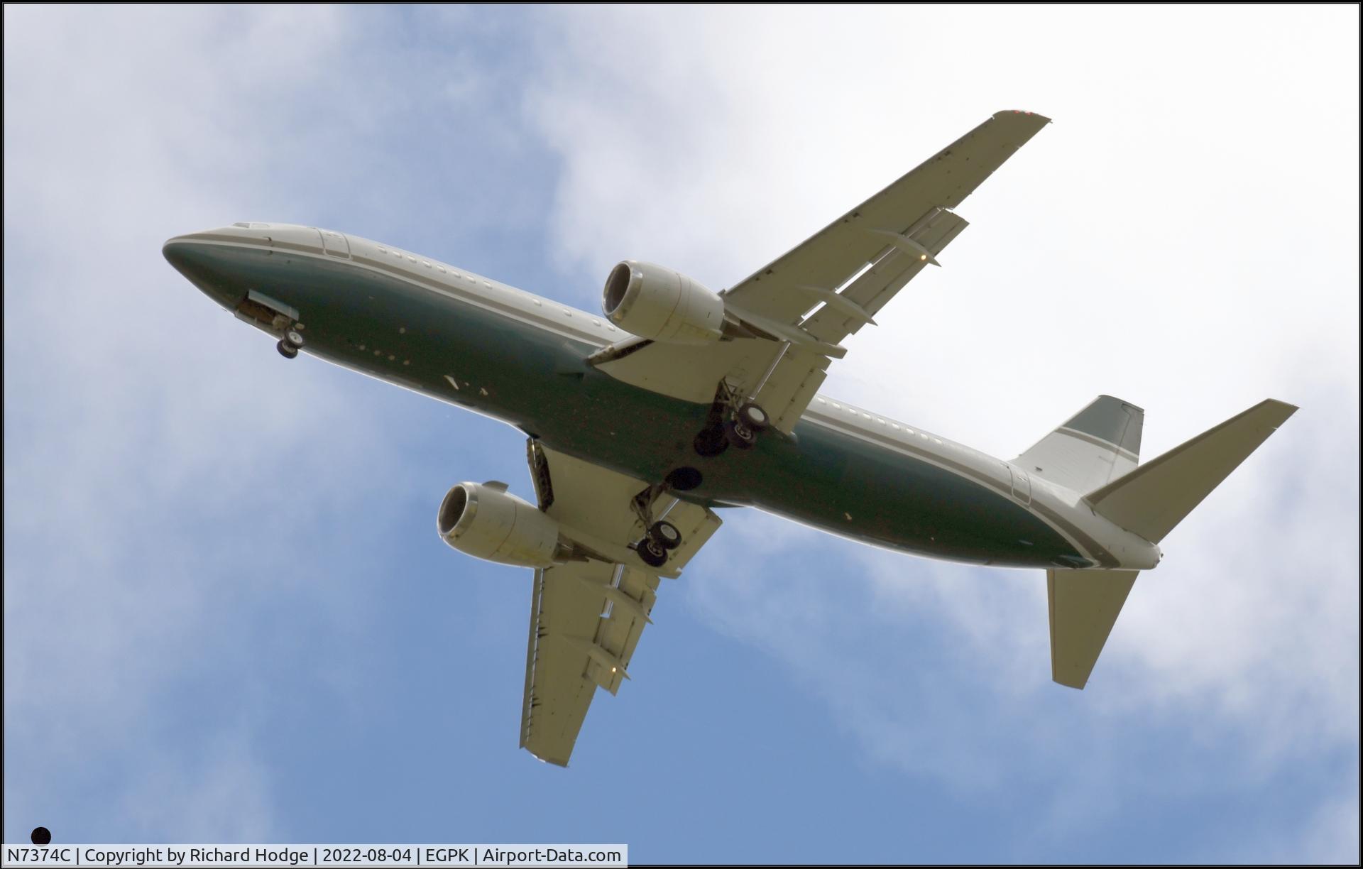 N7374C, 1998 Boeing 737-4Q3 C/N 29485, On approach to Rw30 Prestwick