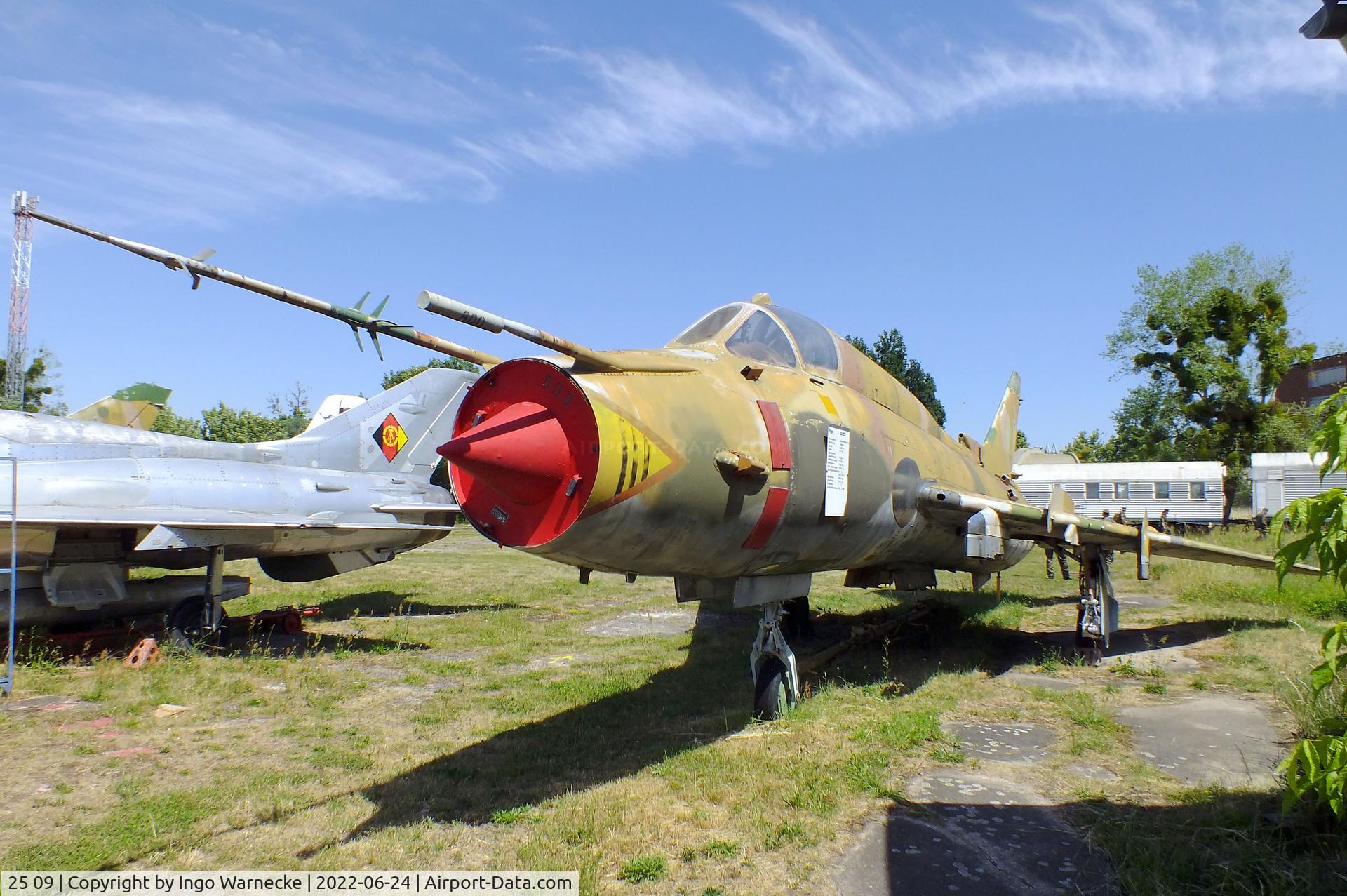 25 09, 1985 Sukhoi Su-22M-4 C/N 25916, Sukhoi Su-22M-4 FITTER-K at the Technikmuseum Hugo Junkers, Dessau