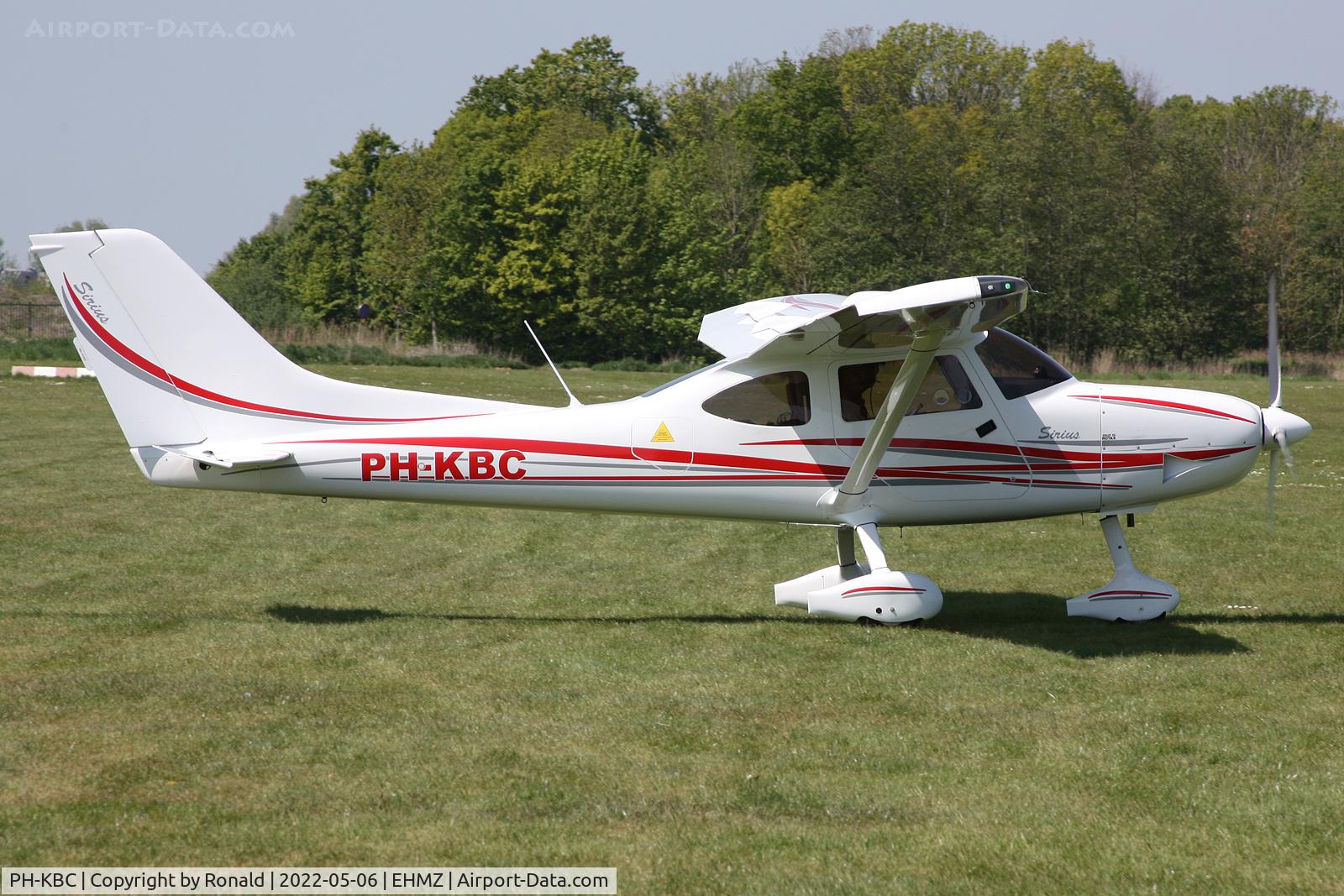 PH-KBC, 2015 TL Ultralight 3000 Sirius C/N 15 SI 118, at ehmz