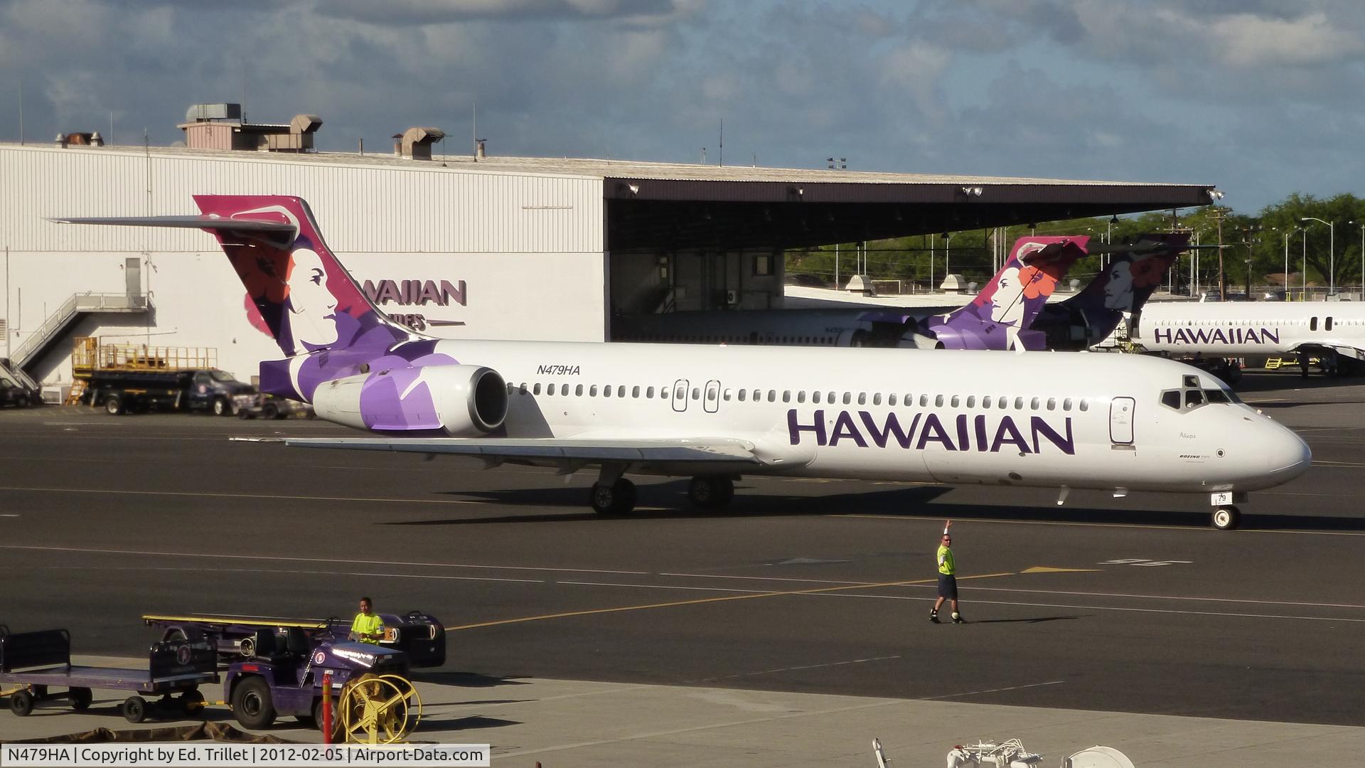 N479HA, 2001 Boeing 717-22A C/N 55124, Hoholulu Airport