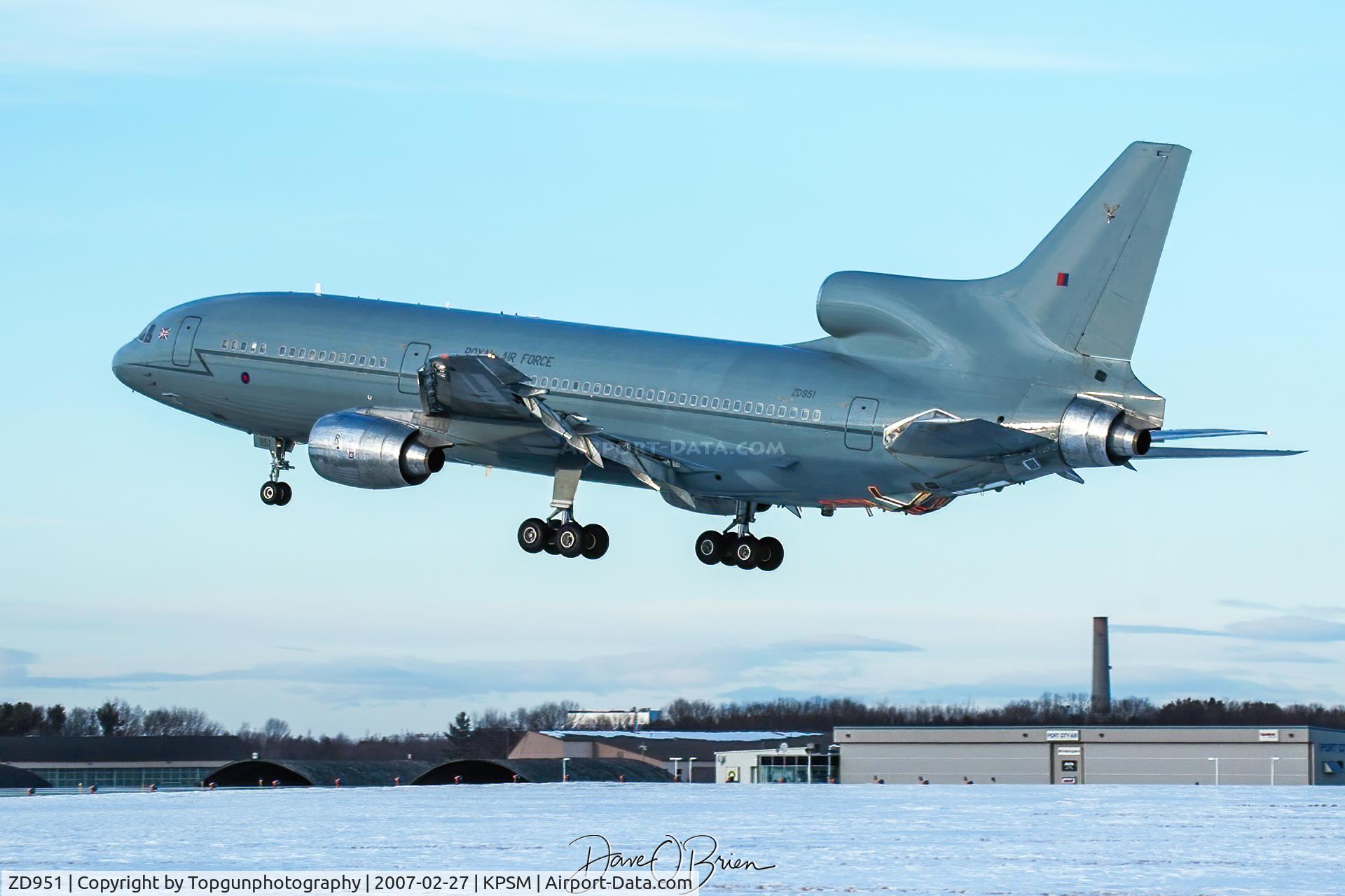 ZD951, 1979 Lockheed L-1011-385-3 TriStar K1 (500) C/N 193V-1165, RAF Tanker coming into Portsmouth