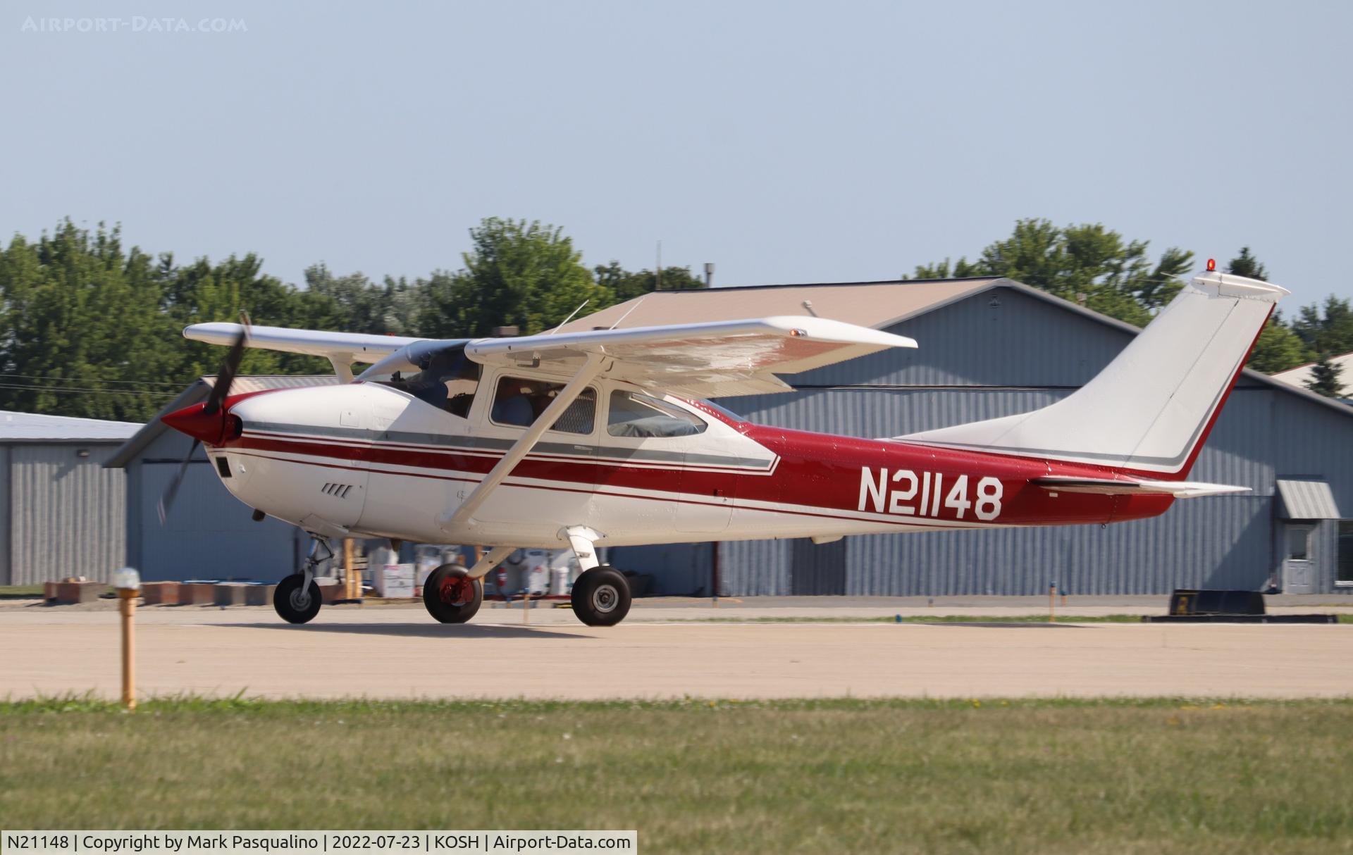 N21148, 1972 Cessna 182P Skylane C/N 18261447, Cessna 182P