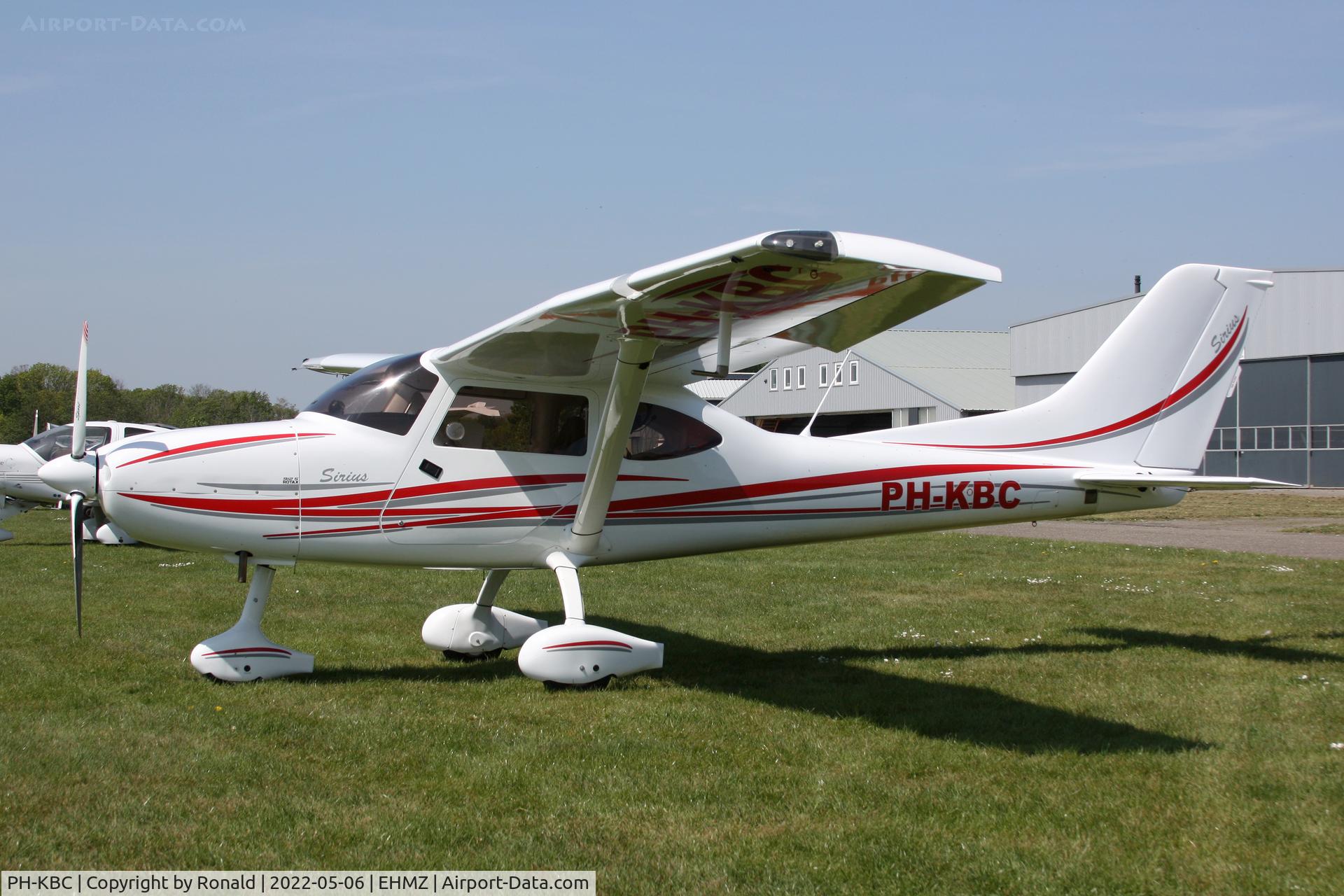 PH-KBC, 2015 TL Ultralight 3000 Sirius C/N 15 SI 118, at ehmz