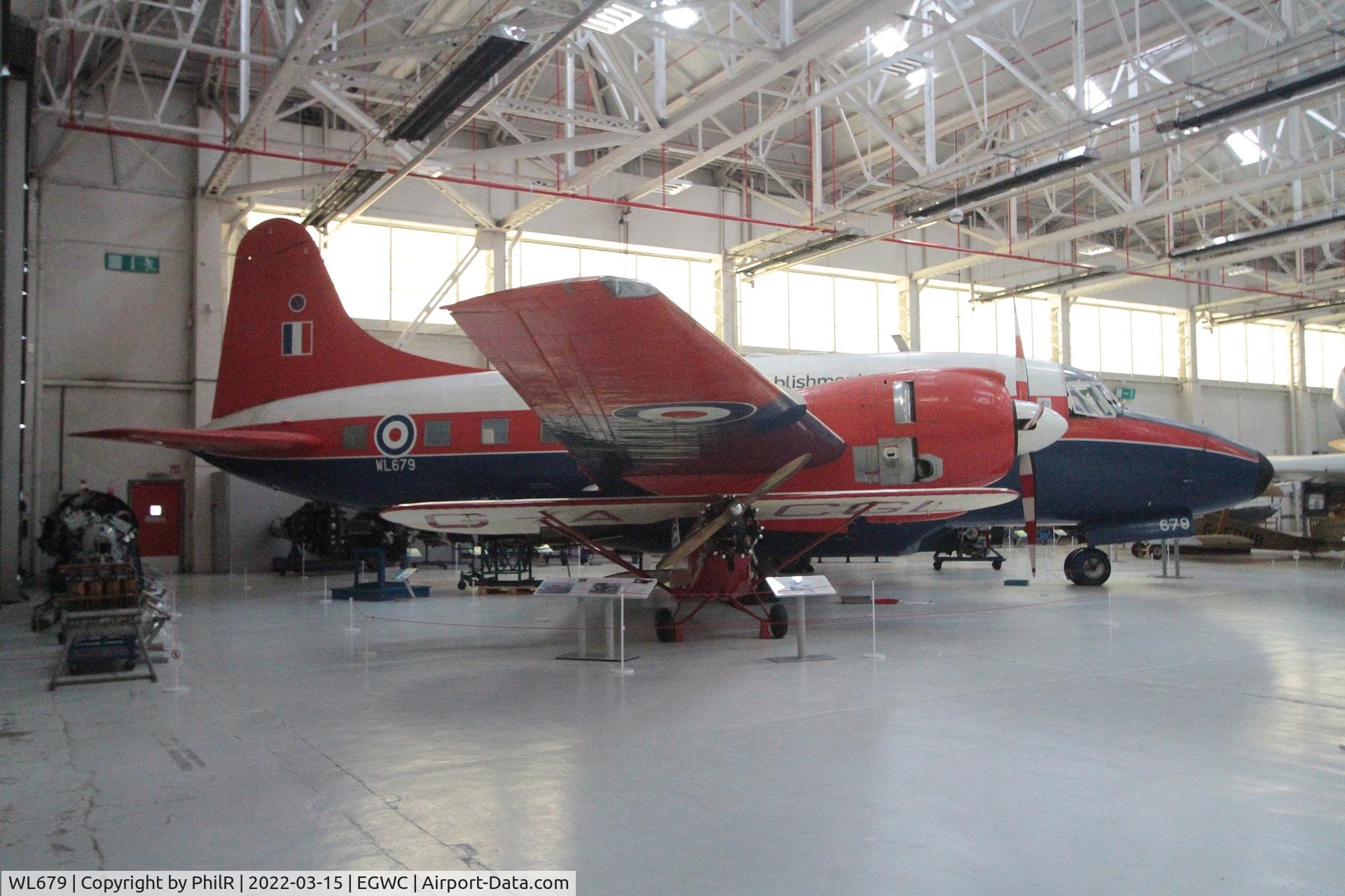 WL679, 1953 Vickers Varsity T.1 C/N Not found WL679, WL679 1953 Vickers Varsity T1 Cosford Aerospace Museum