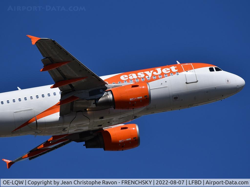 OE-LQW, 2009 Airbus A319-111 C/N 4129, U24477 take off runway 05 to Marrakech RAK