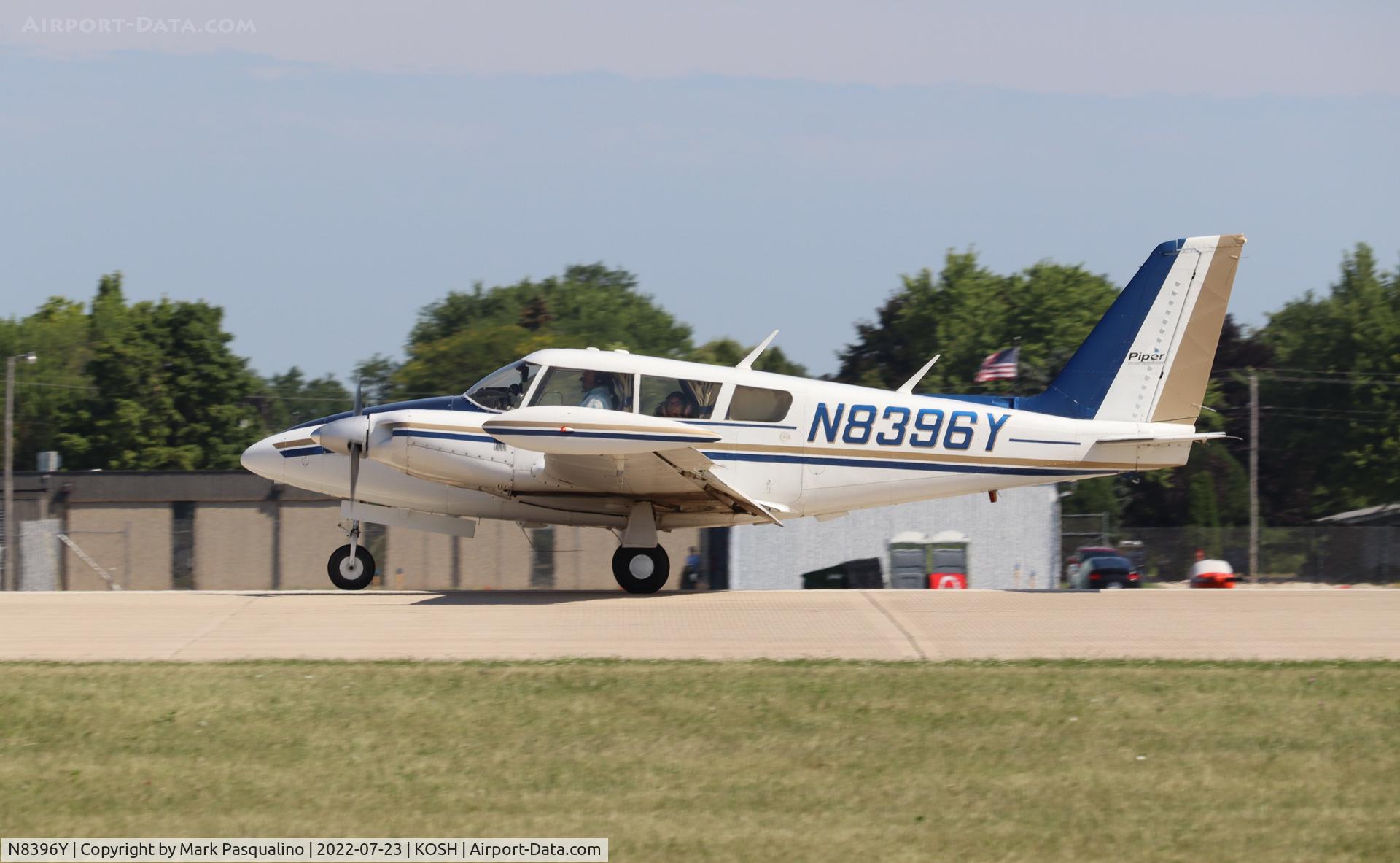 N8396Y, 1967 Piper PA-30 Twin Comanche C/N 30-1492, Piper PA-30