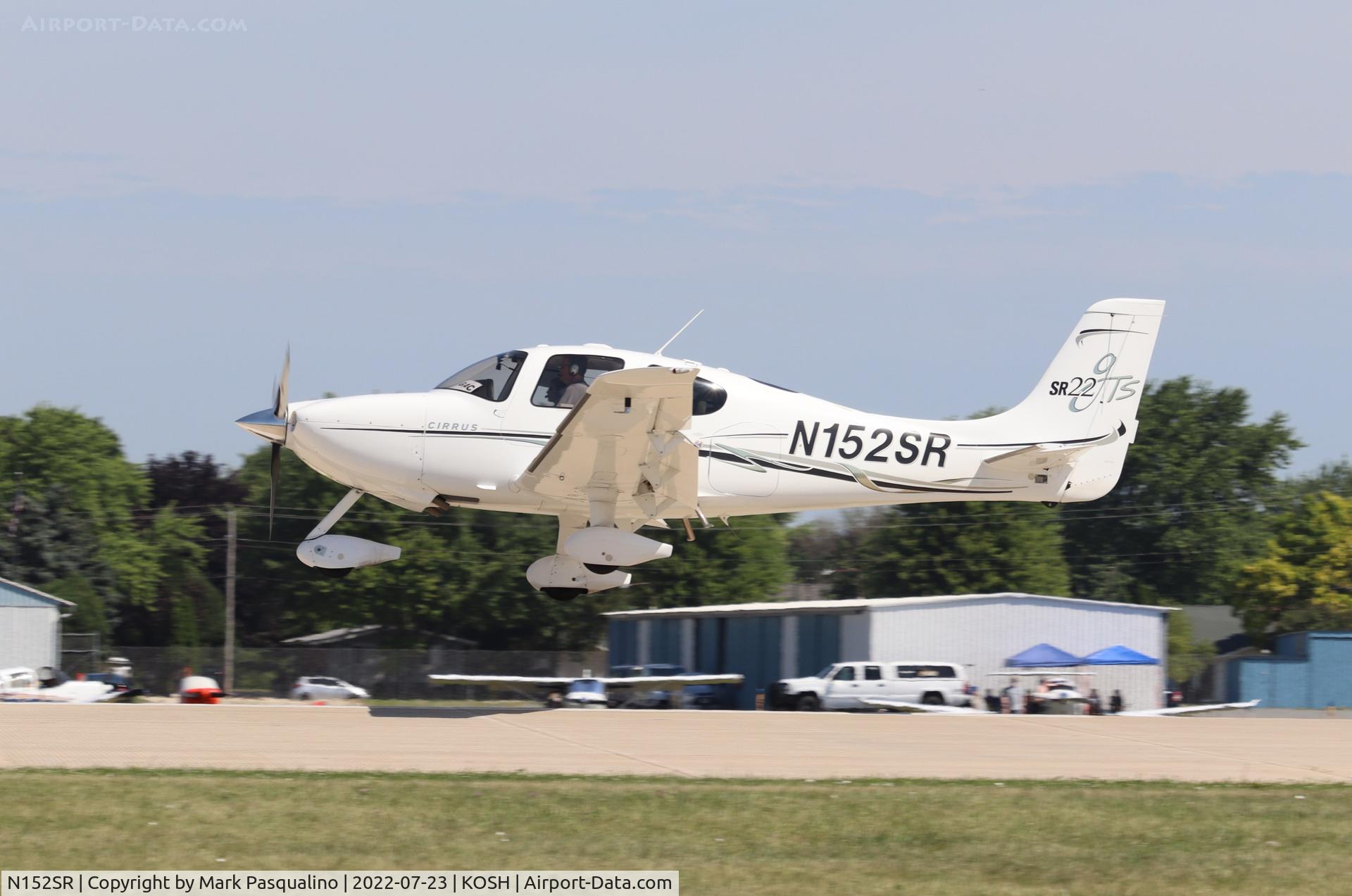 N152SR, 2006 Cirrus SR22 GTS C/N 1940, Cirrus SR22 GTS