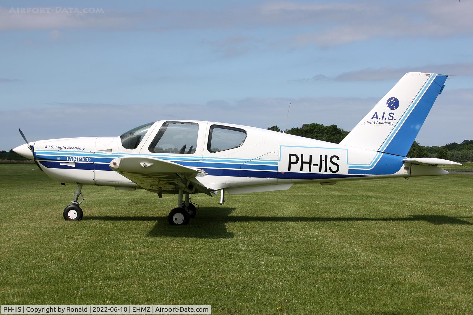 PH-IIS, Socata TB-9 Tampico C/N 1373, at ehmz