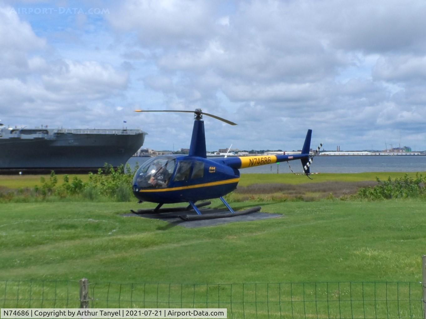 N74686, 2006 Robinson R44 II C/N 11226, Preparing to takeoff for a tour of Wilmington, NC