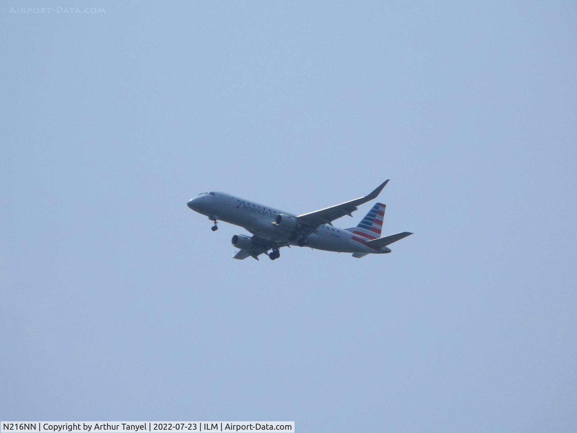 N216NN, 2015 Embraer 175LR (ERJ-170-200LR) C/N 17000513, On finals to ILM