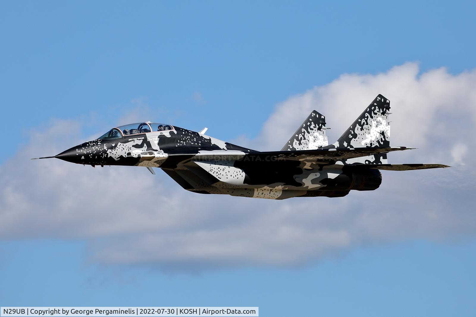 N29UB, 1989 Mikoyan-Gurevich MiG-29UB C/N 50903014896, Oshkosh 2022.