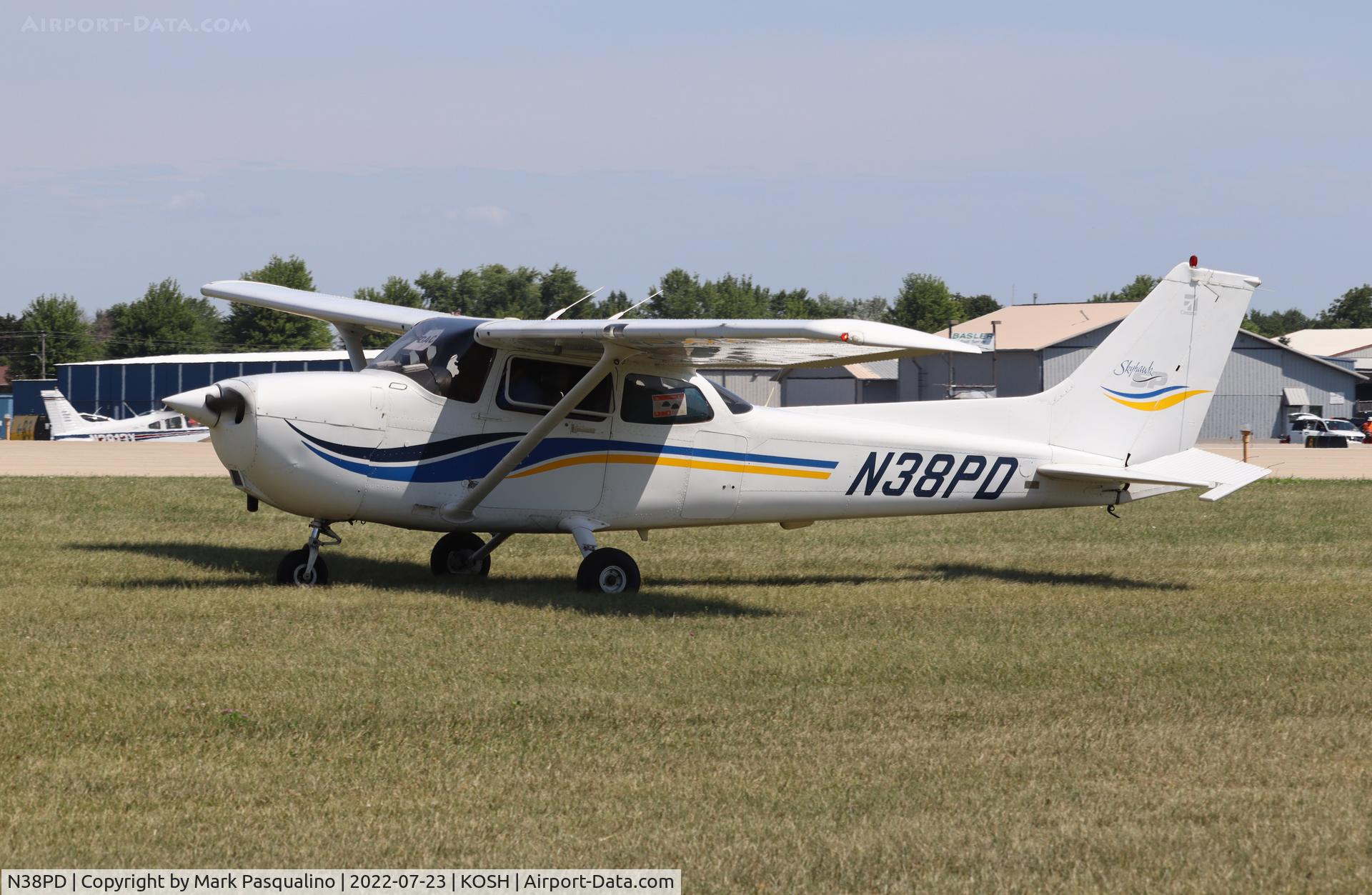 N38PD, 2000 Cessna 172S C/N 172S8381, Cessna 172S