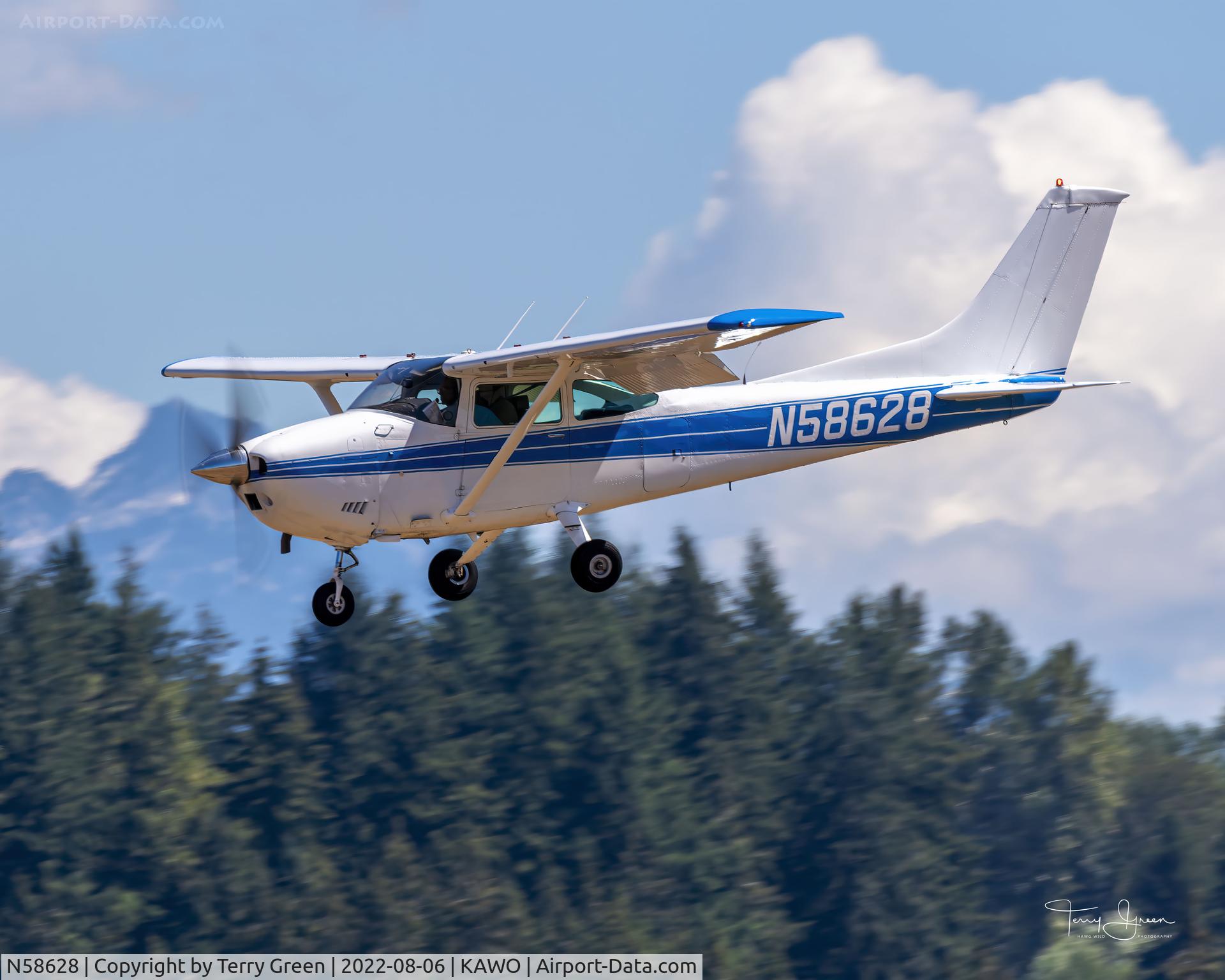 N58628, 1973 Cessna 182P Skylane C/N 18262186, KAWO