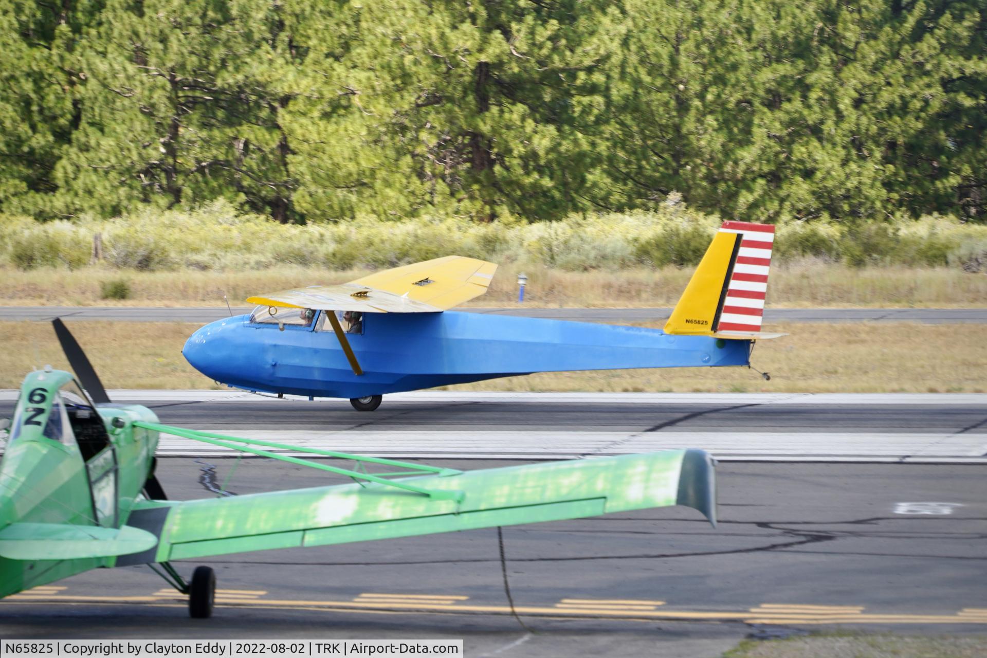N65825, 1973 Schweizer SGS 2-33A C/N 305, Truckee airport California 2022.
