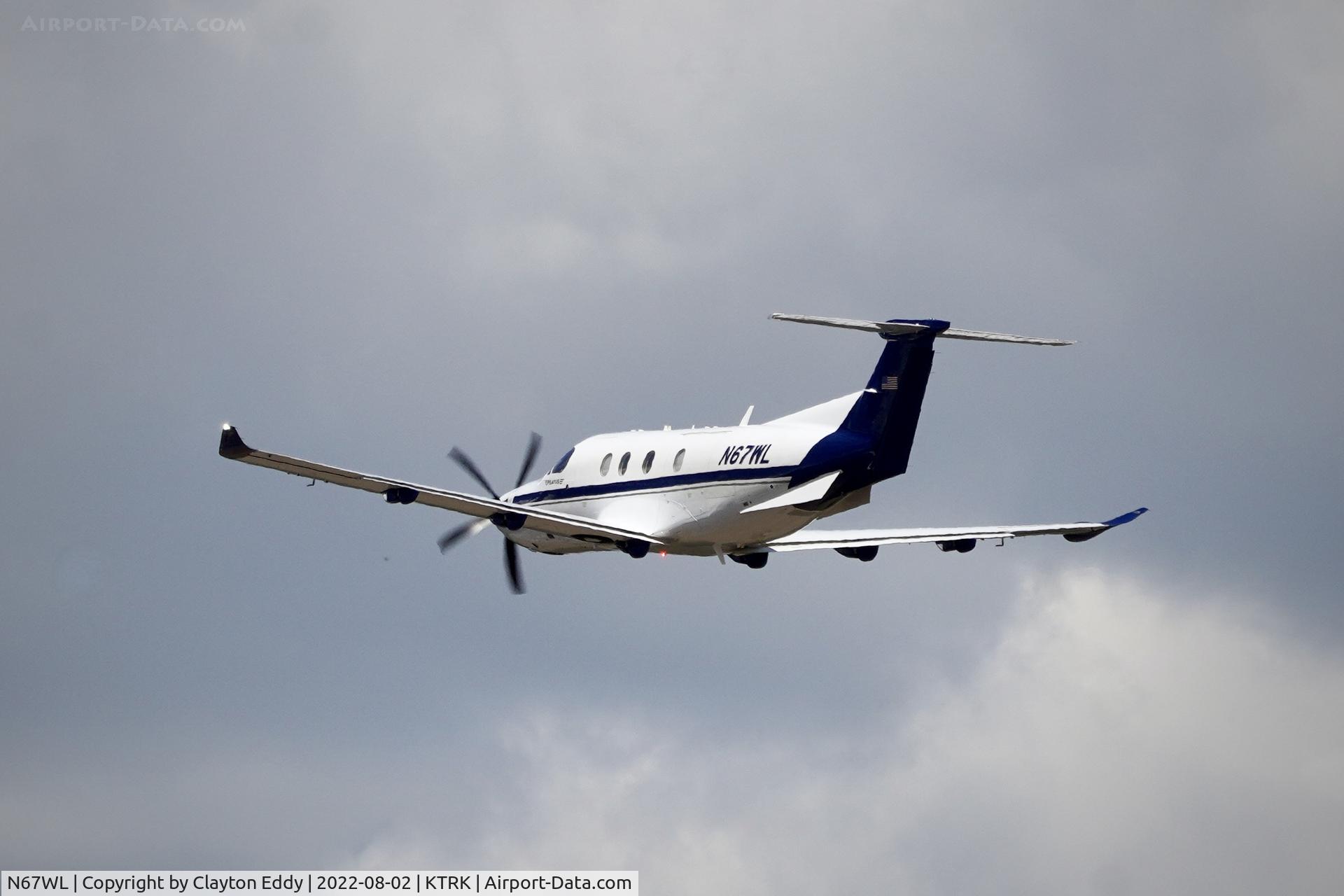 N67WL, 2017 Pilatus PC-12/47E C/N 1707, Truckee airport in California 2022.