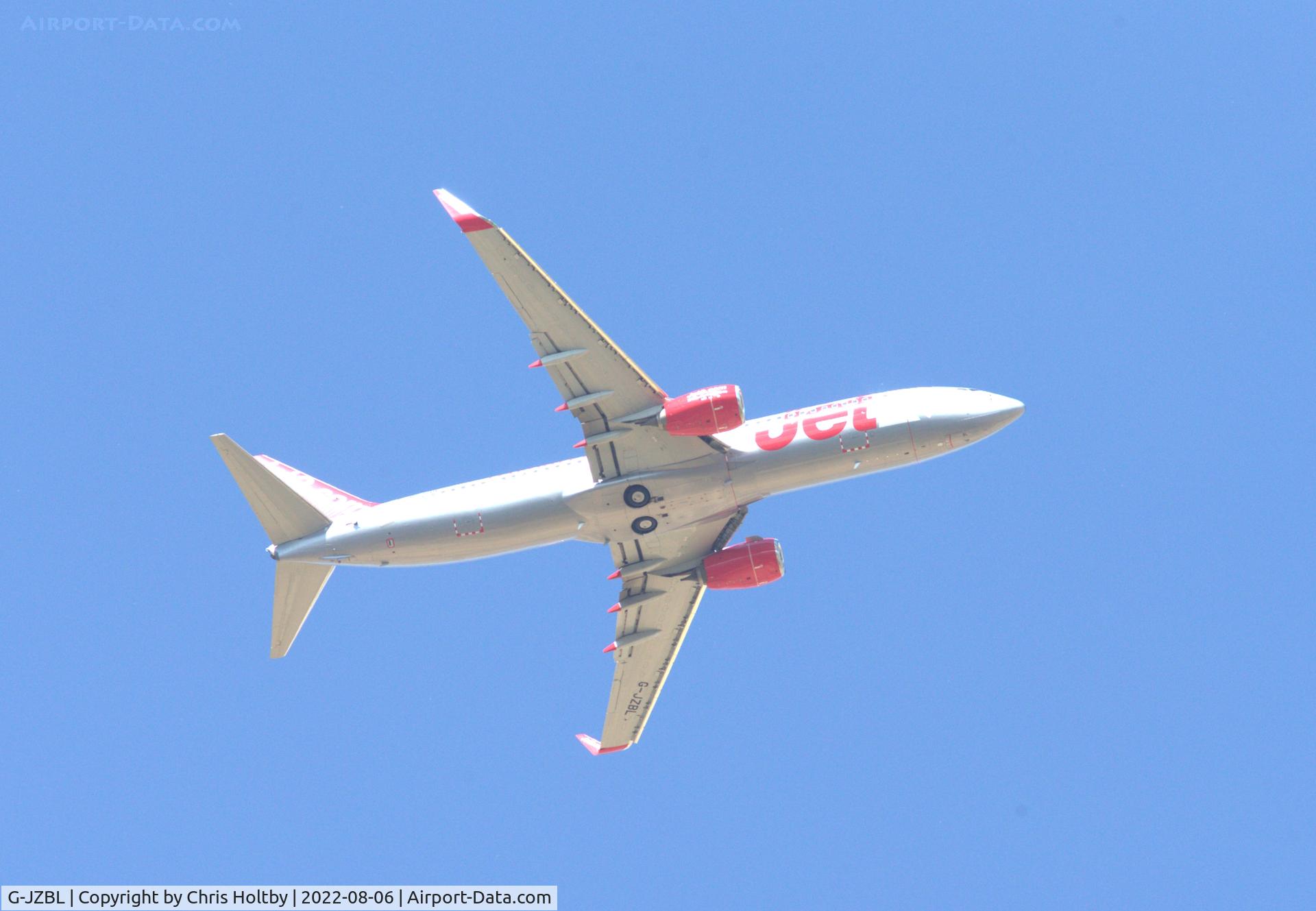 G-JZBL, 2018 Boeing 737-8MG C/N 63169, Turning for Stansted over Amwell, Herts